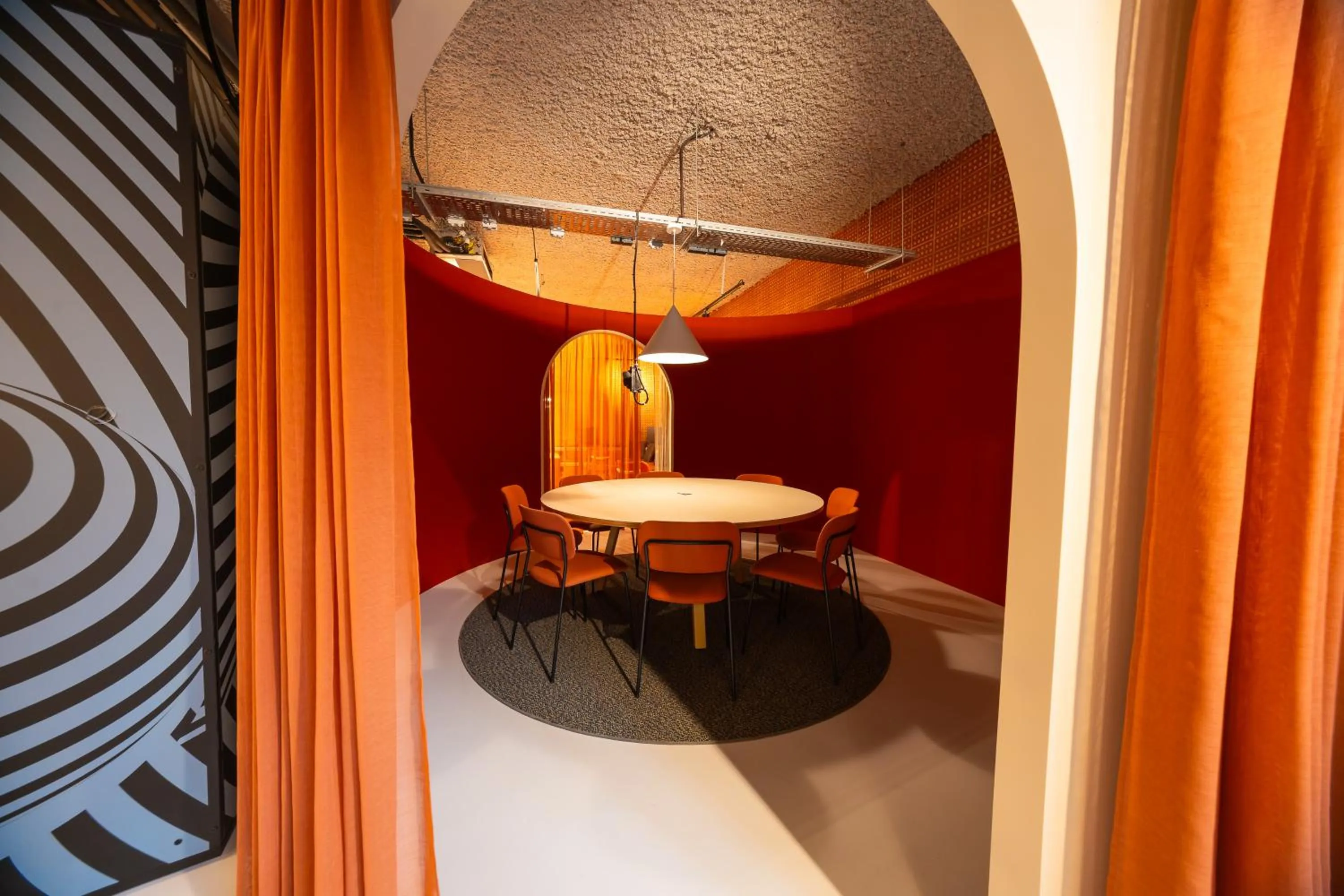 Meeting/conference room in The Social Hub Toulouse