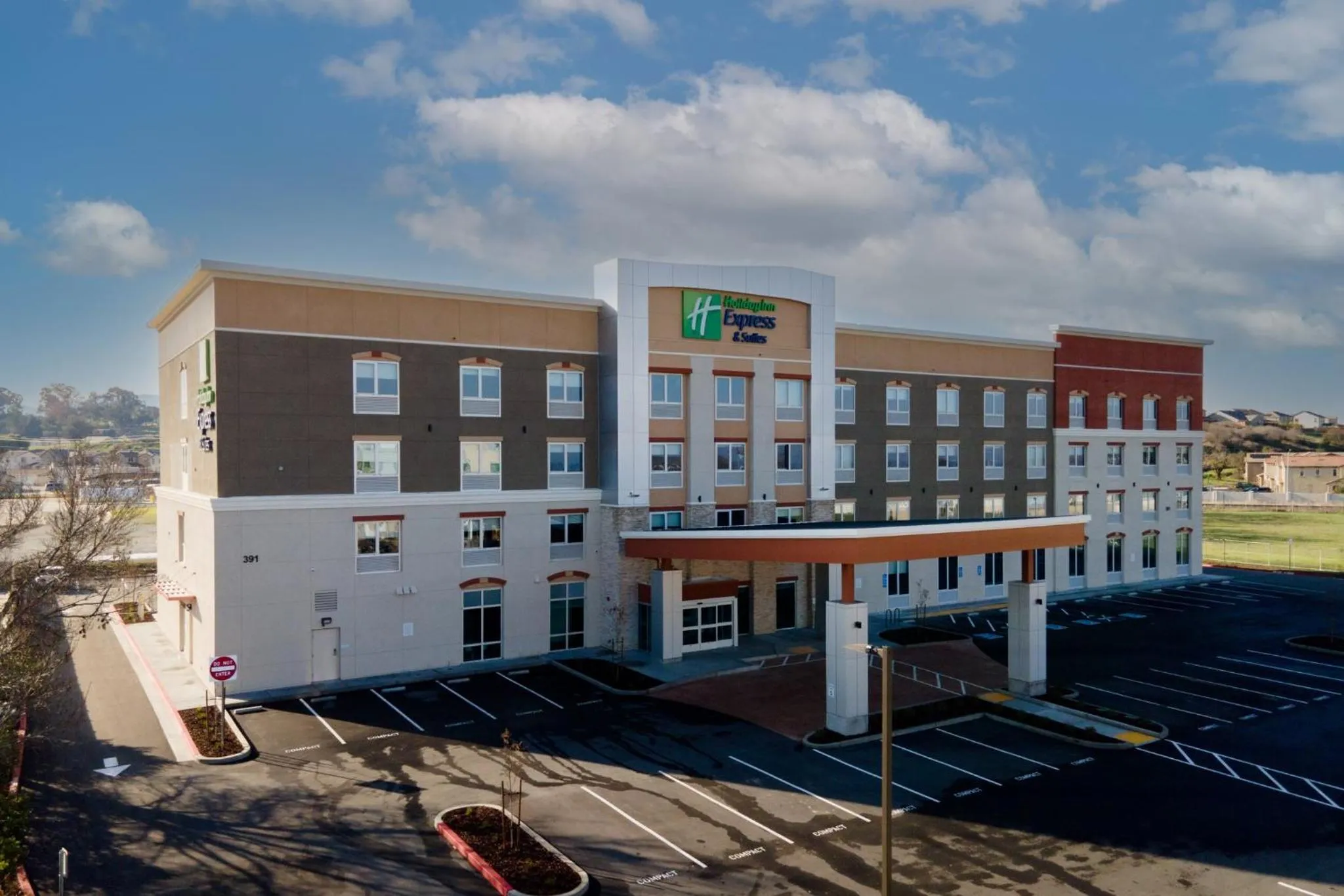 Property building in Holiday Inn Express & Suites - Hollister by IHG