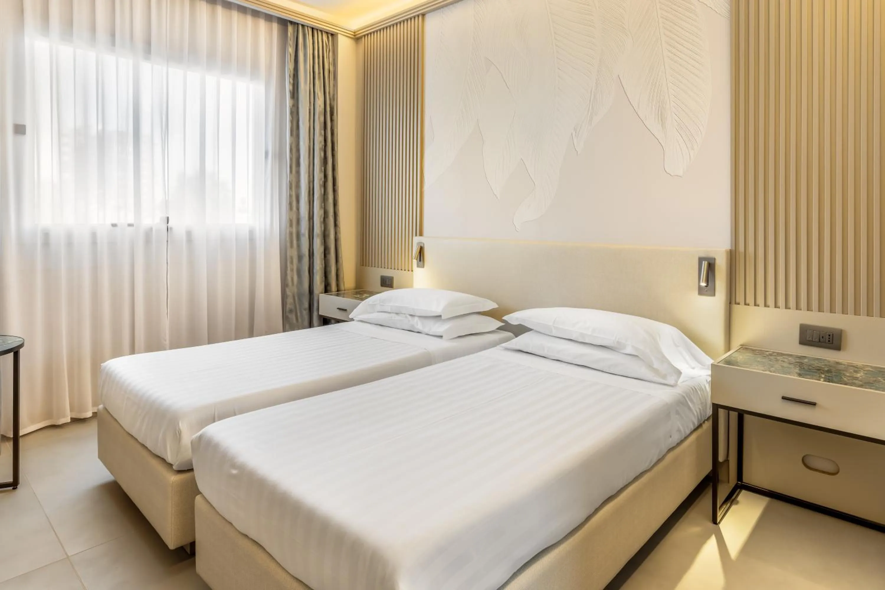 Bedroom, Bed in Abacus Hotel