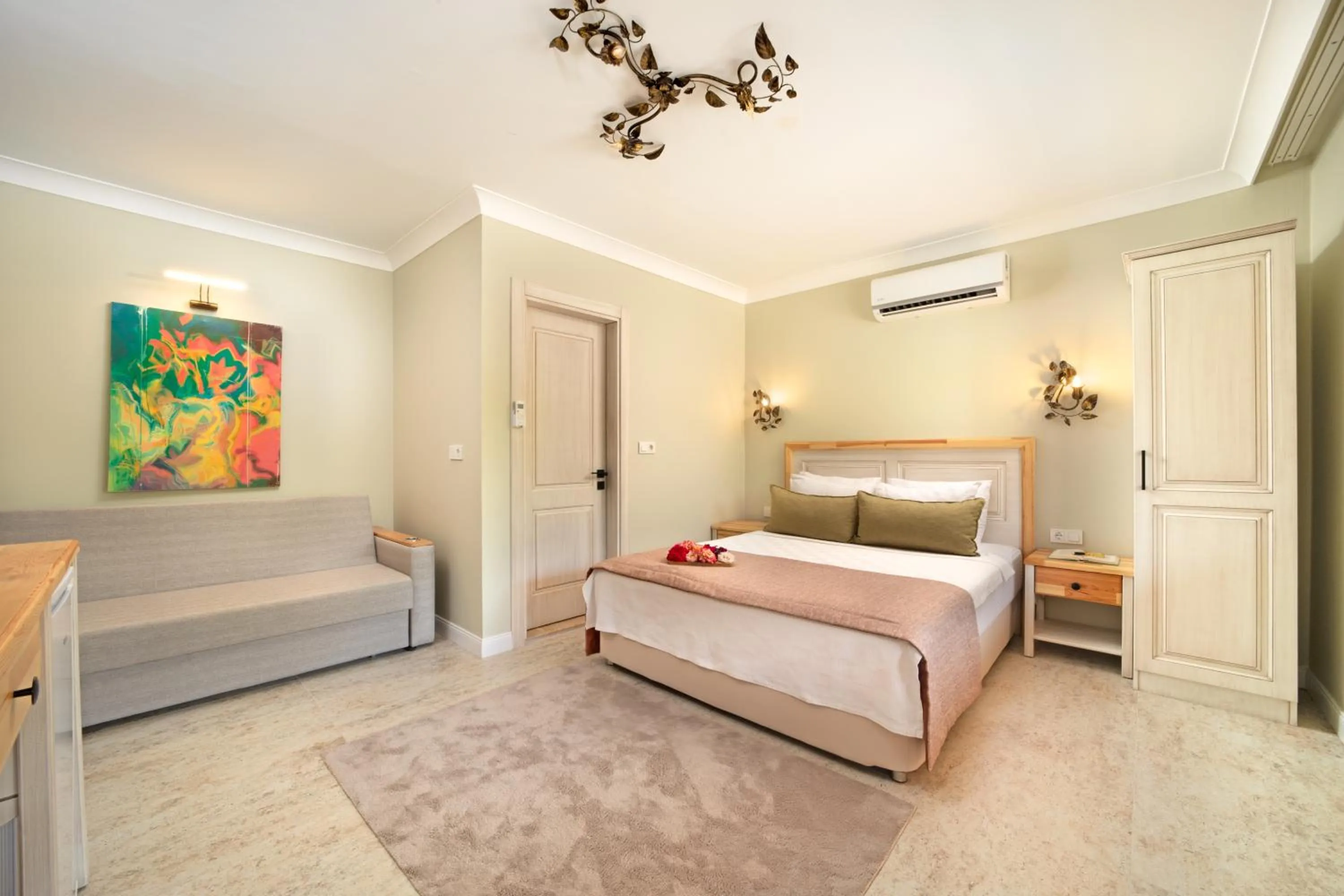 Bed in Orange Garden Hotel Akyaka