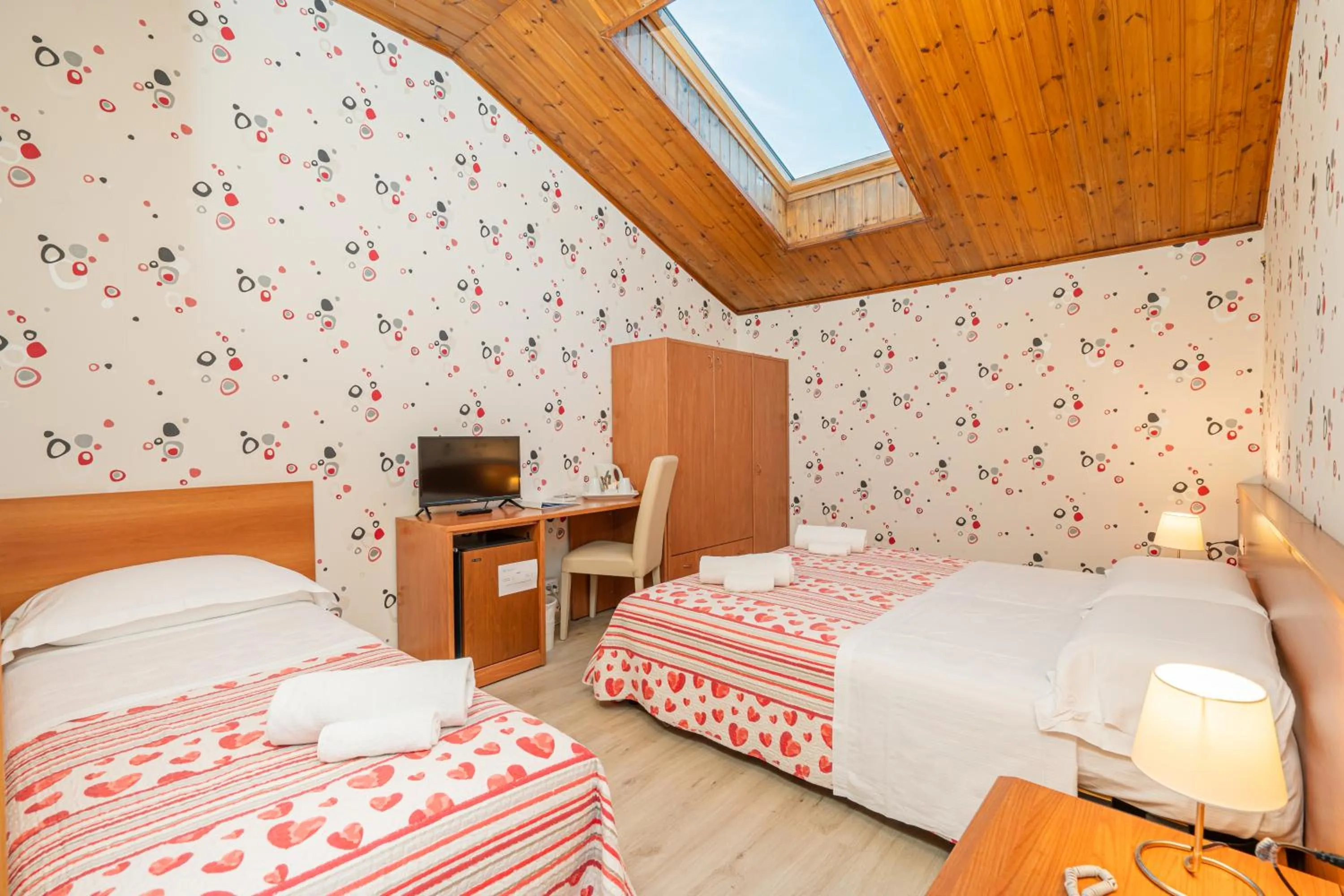 Bedroom, Bed in Hotel Donatello