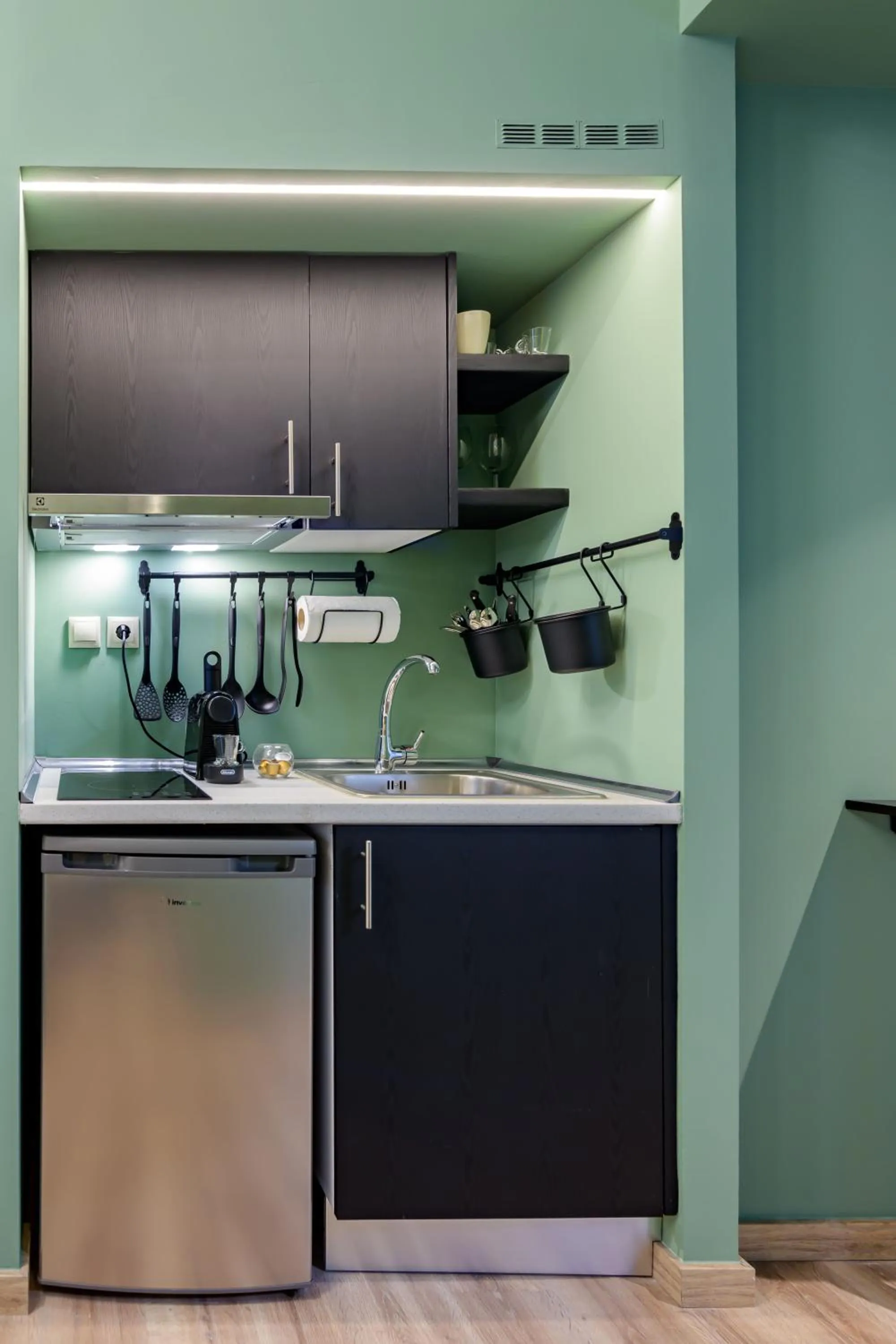 Kitchen or kitchenette in Urban Tales