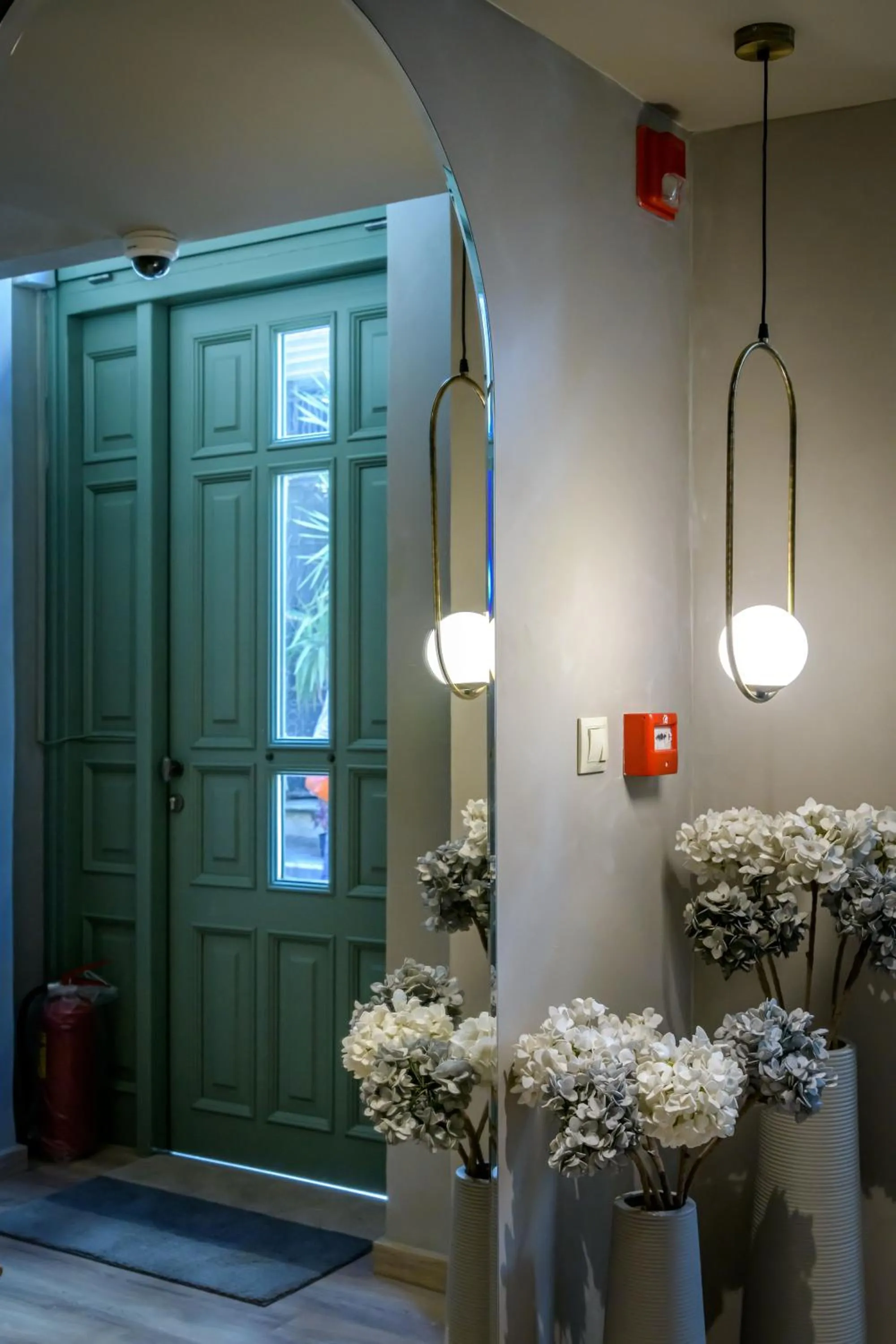 Lobby or reception in Urban Tales