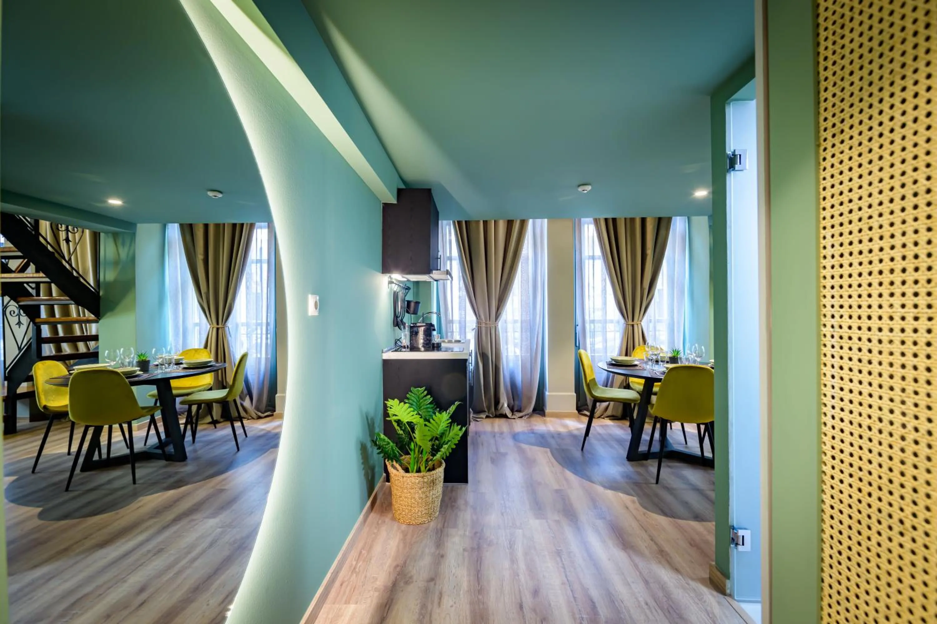 Kitchen or kitchenette in Urban Tales