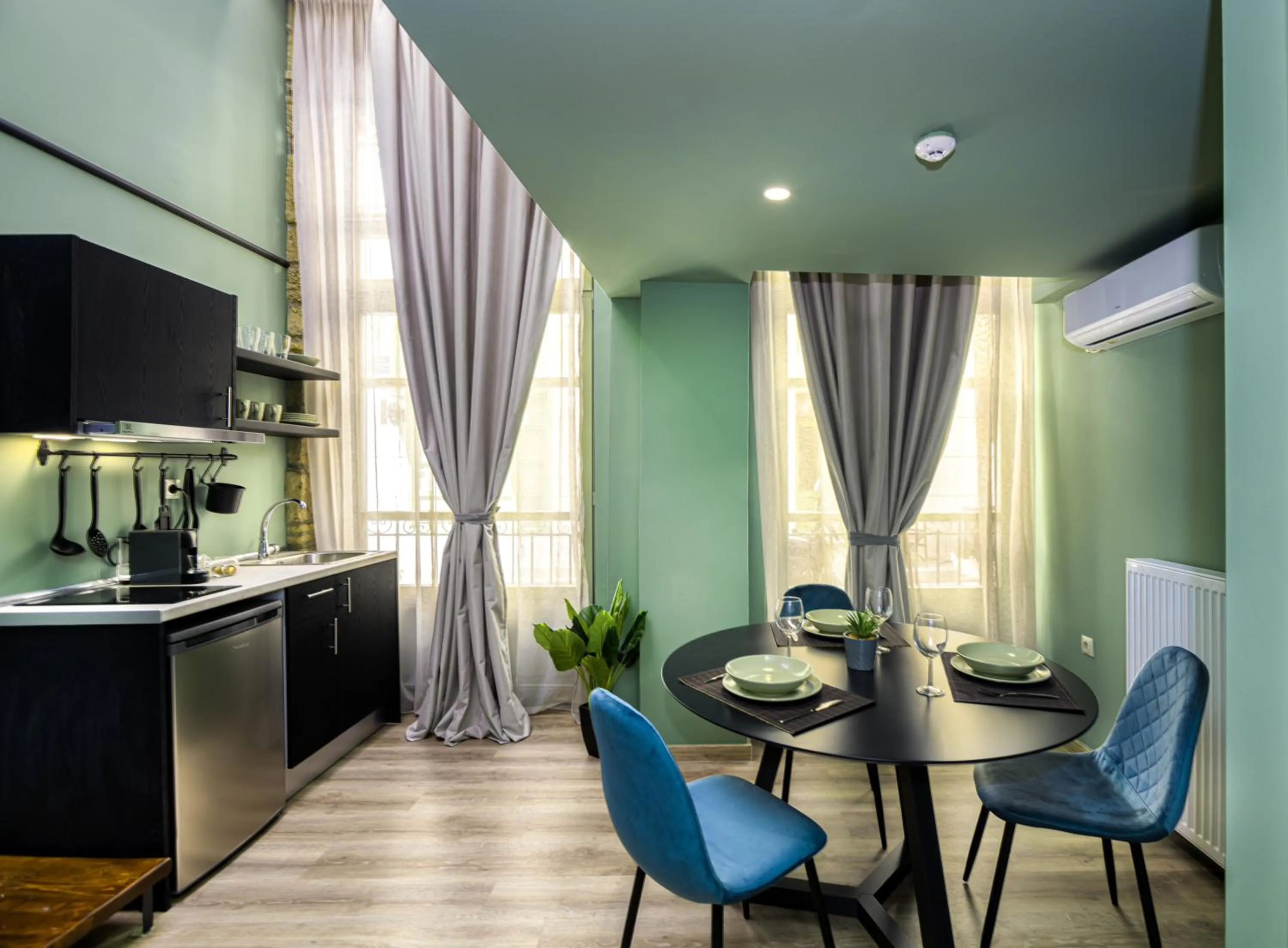 Kitchen or kitchenette in Urban Tales