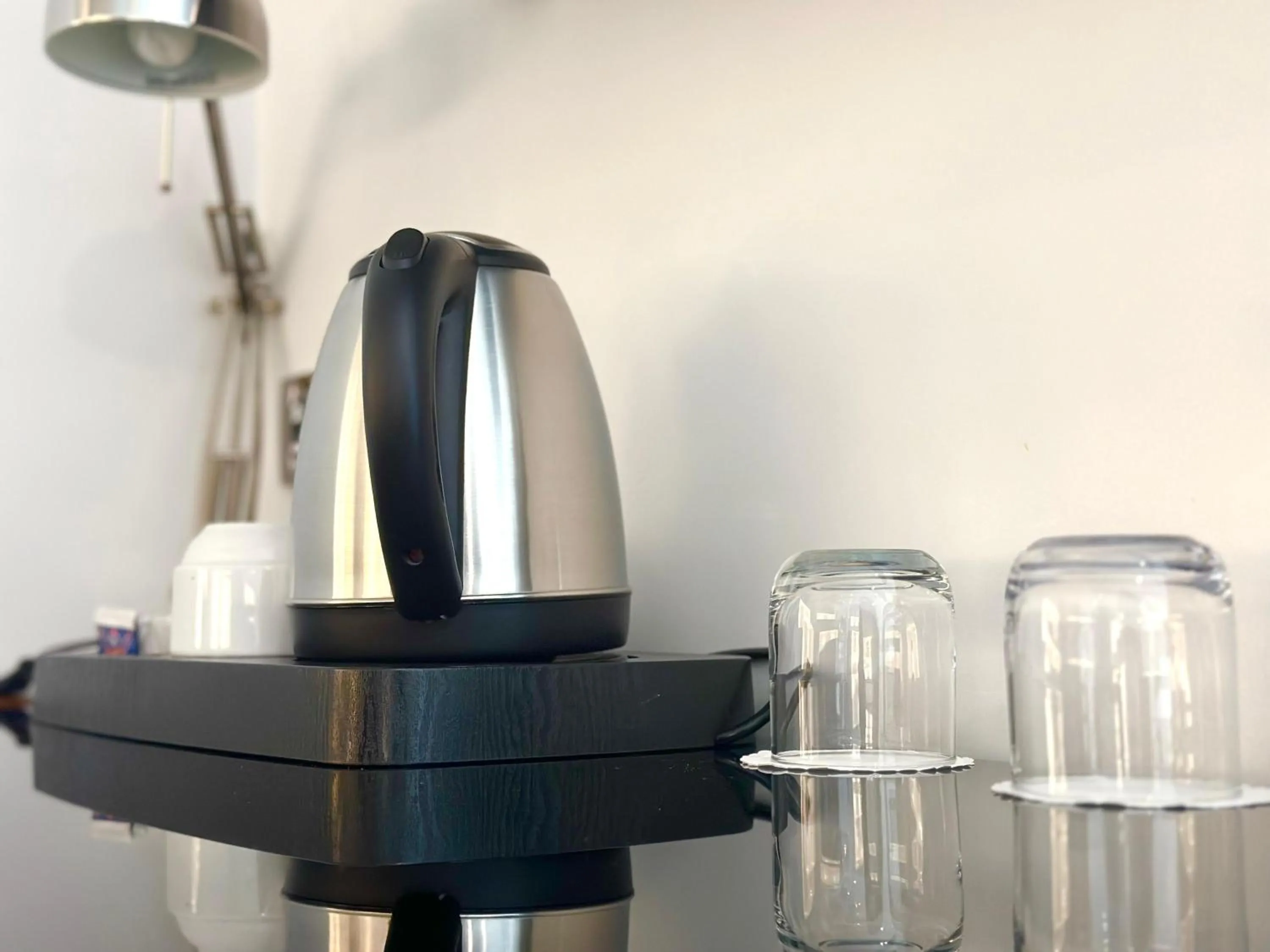 Coffee/tea facilities in Club House Hotel