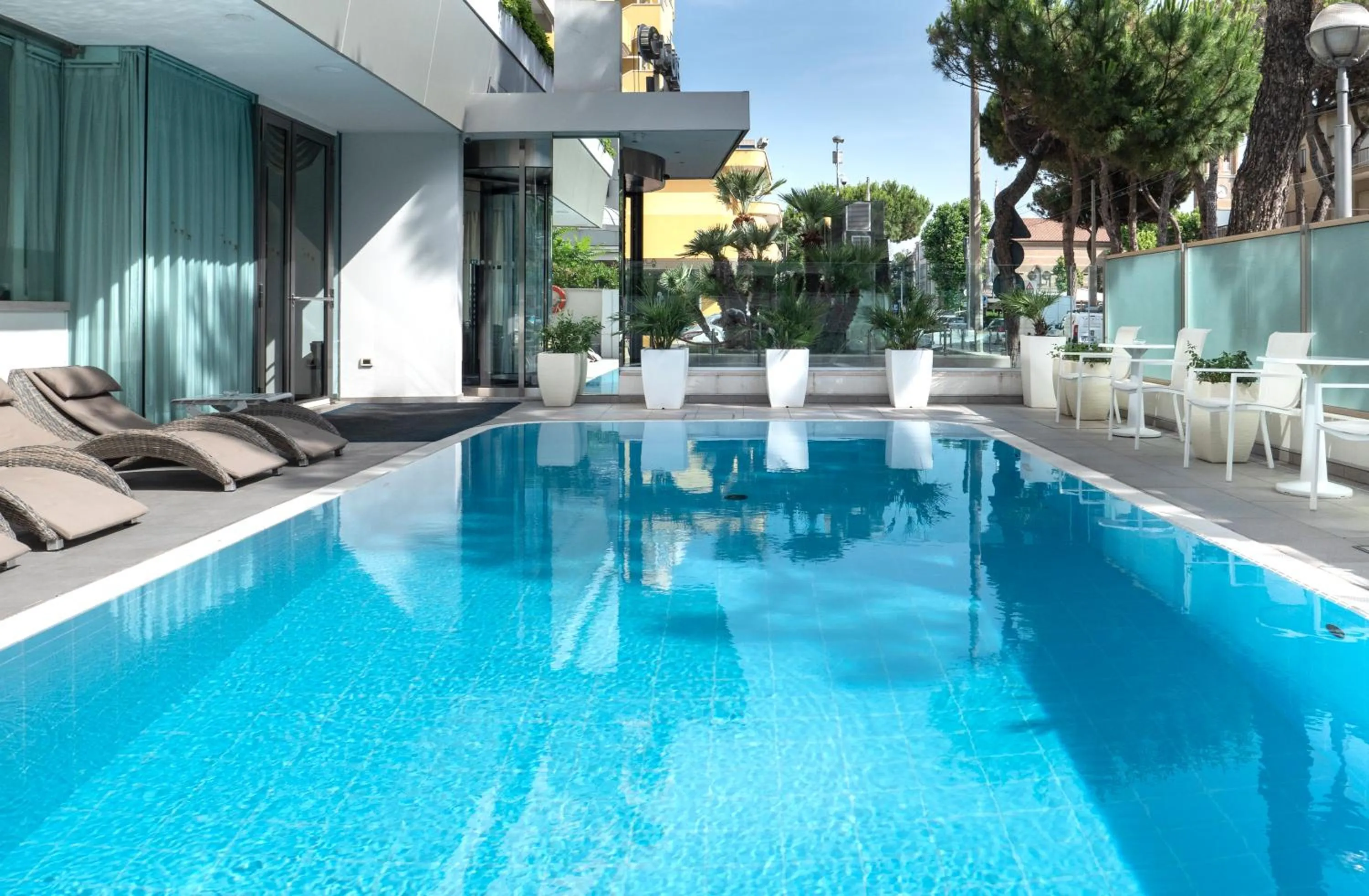 Swimming pool in Club House Hotel
