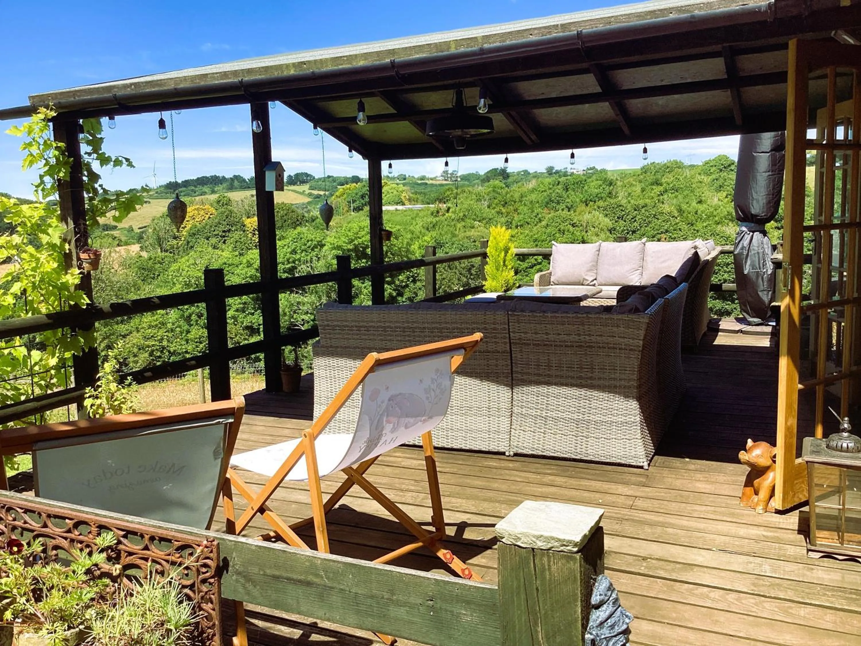 Seating area in Bosvean House Bed & Breakfast
