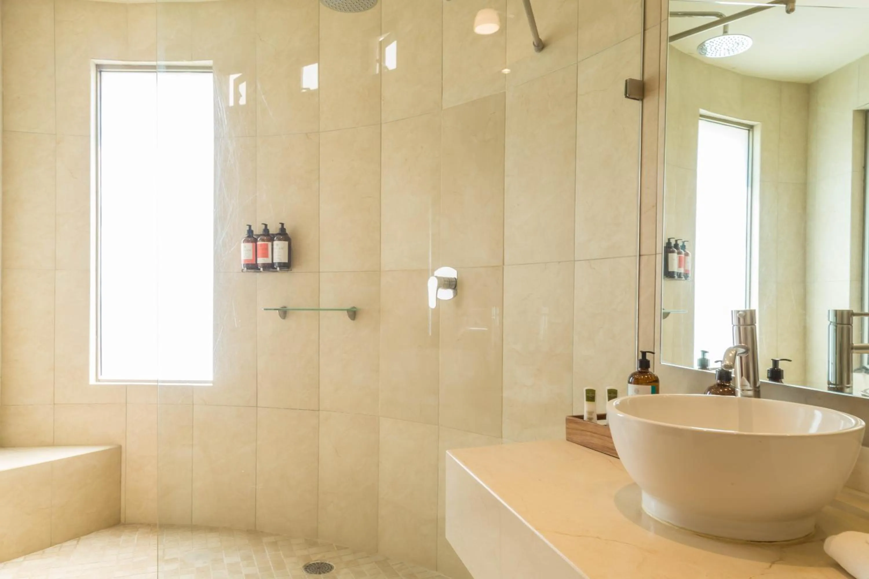 Shower in Hotel Ysuri Bucerias