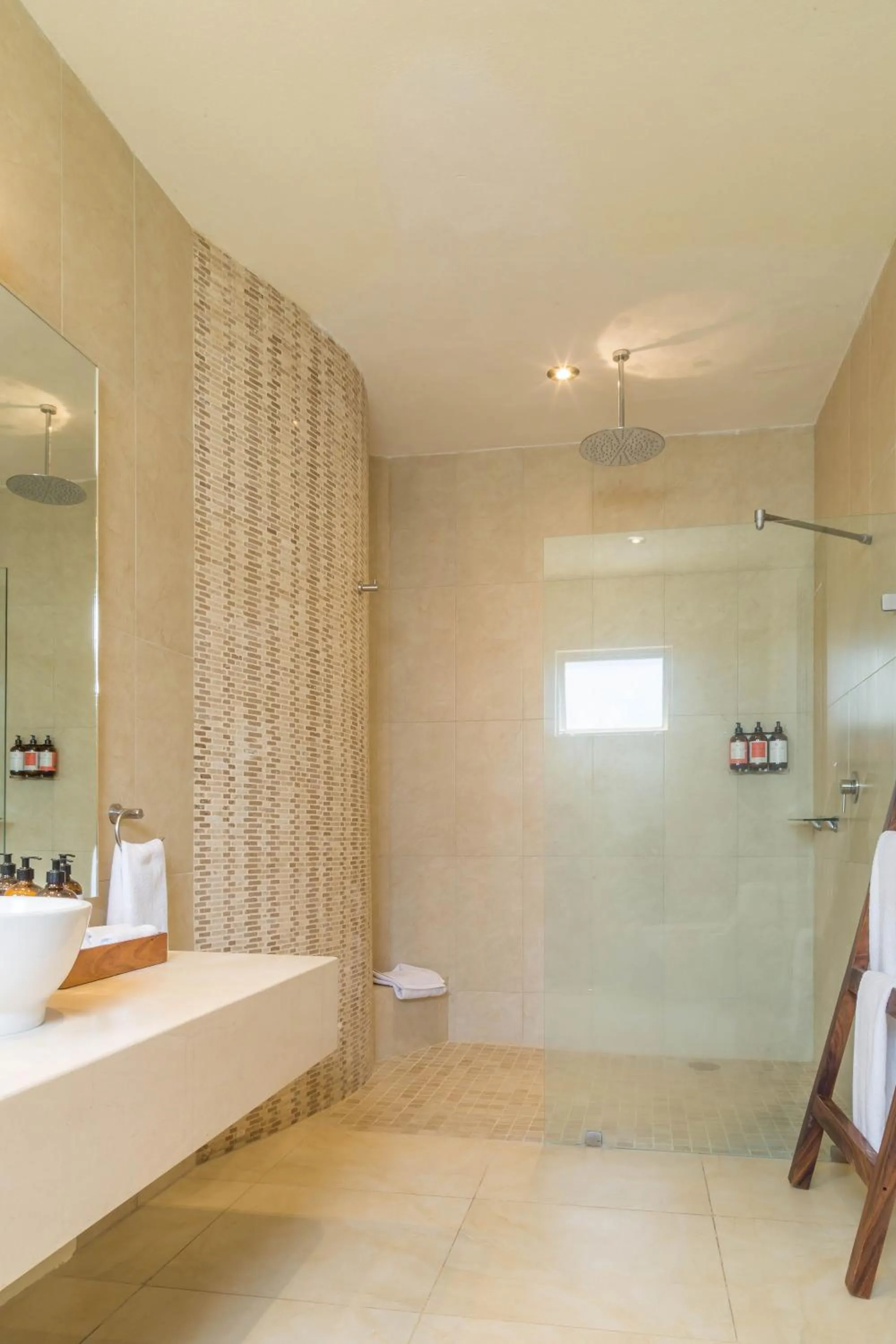 Shower in Hotel Ysuri Bucerias