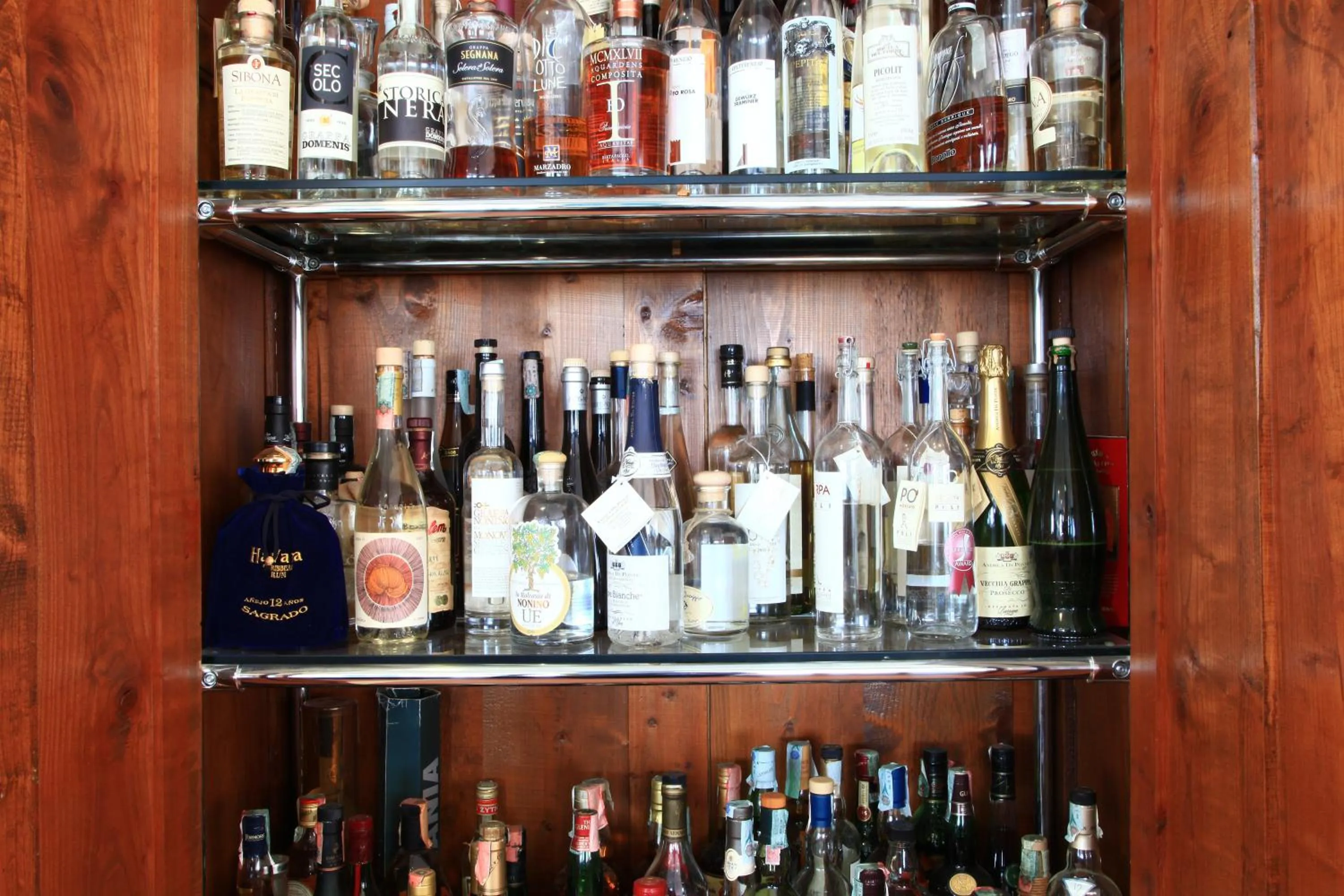 Restaurant/places to eat in Hotel Giannino