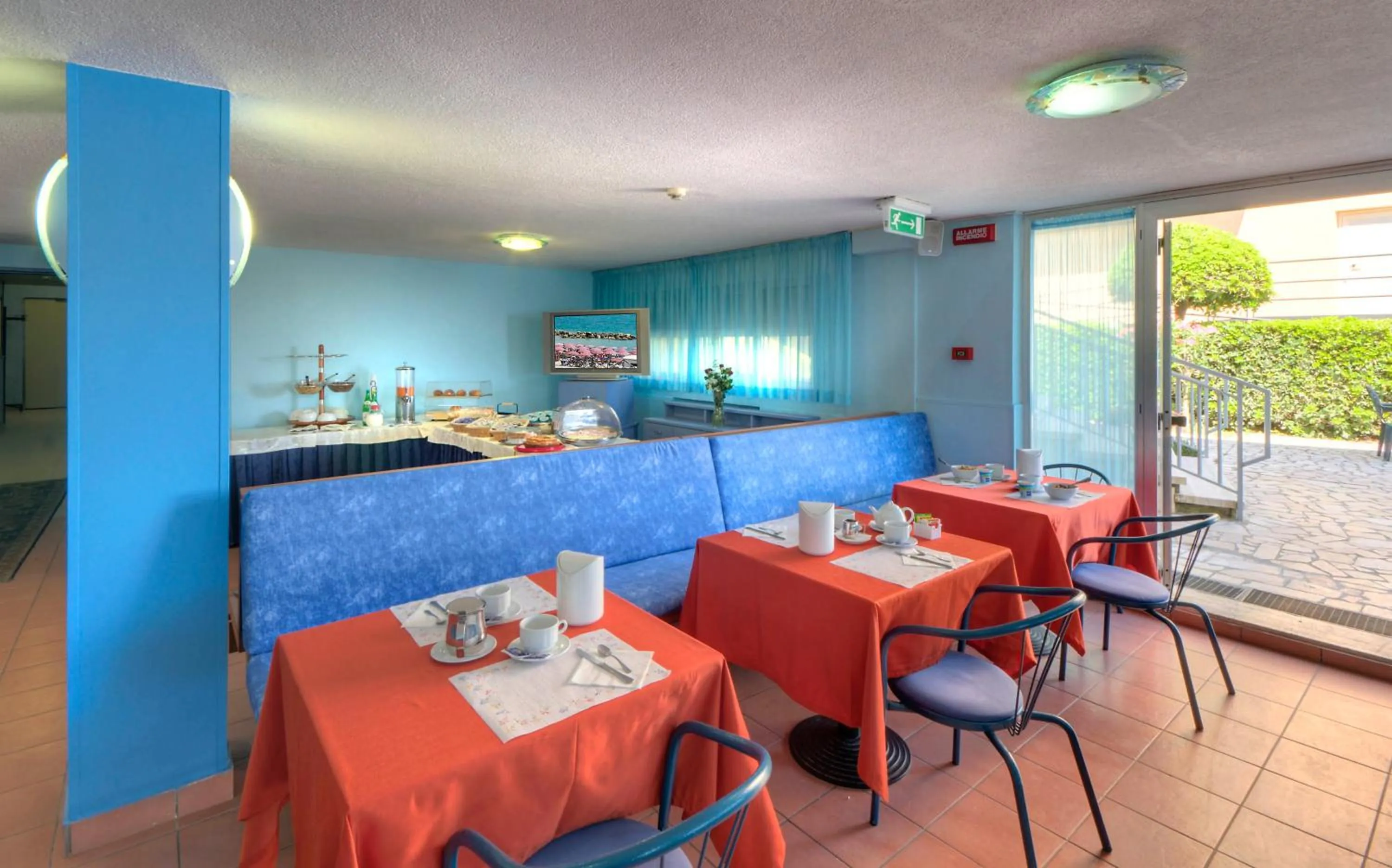 Restaurant/places to eat in Hotel Giannino