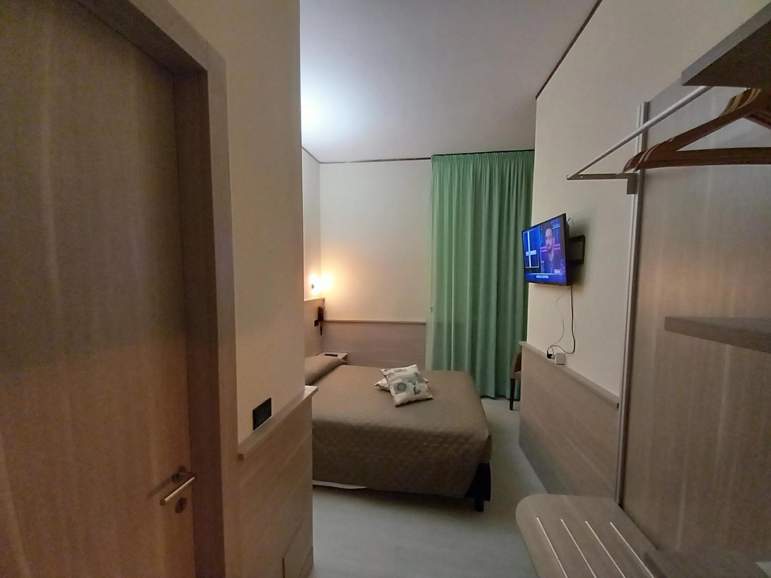 Photo of the whole room, Bed in Hotel Valentino Centro Storico