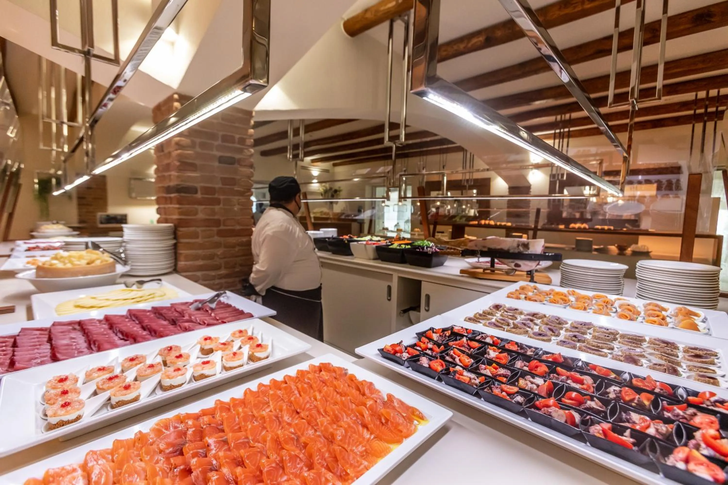 Restaurant/places to eat in Hotel Club Saraceno - Bovis Hotels