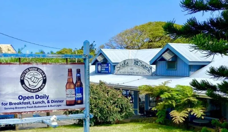 Restaurant/places to eat in Black Sands Beach Condo with Full Kitchen