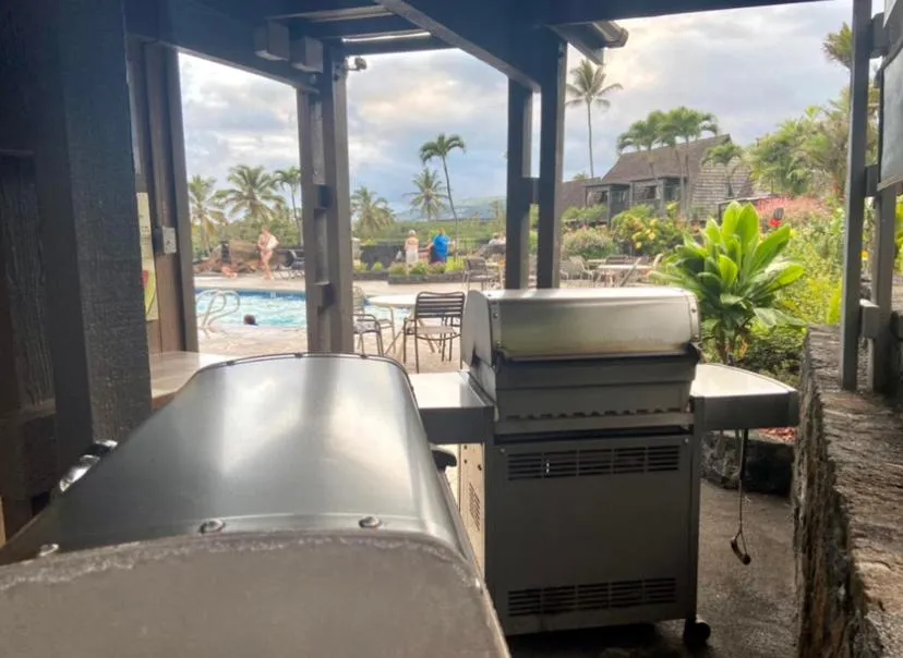 BBQ facilities in Black Sands Beach Condo with Full Kitchen