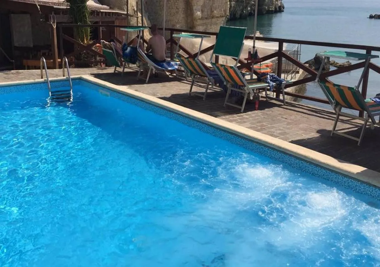 Swimming pool in Hotel Seggio