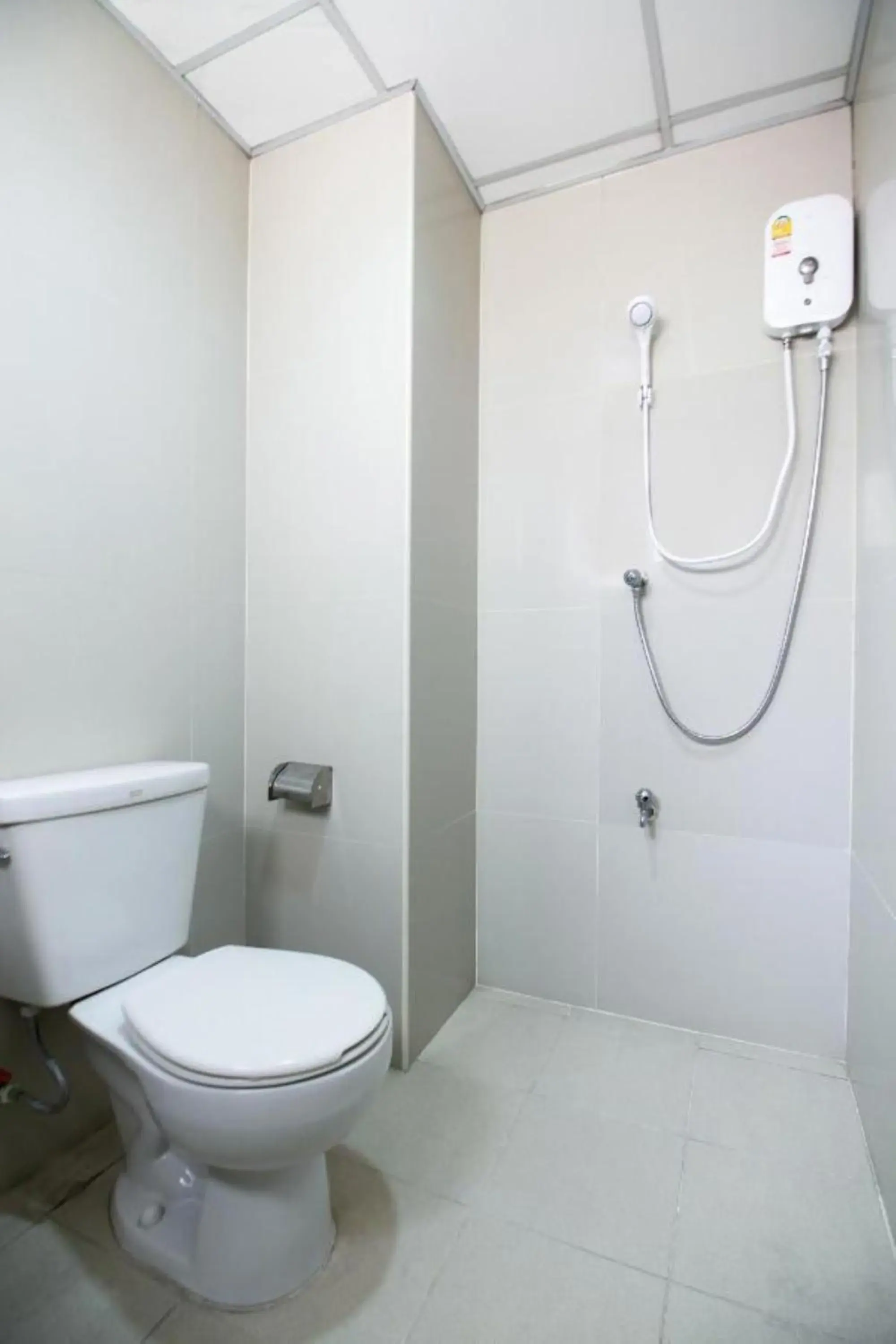 Bathroom in Mee sook Hotel and Residence Bathroom in Mee sook Hotel and Residence