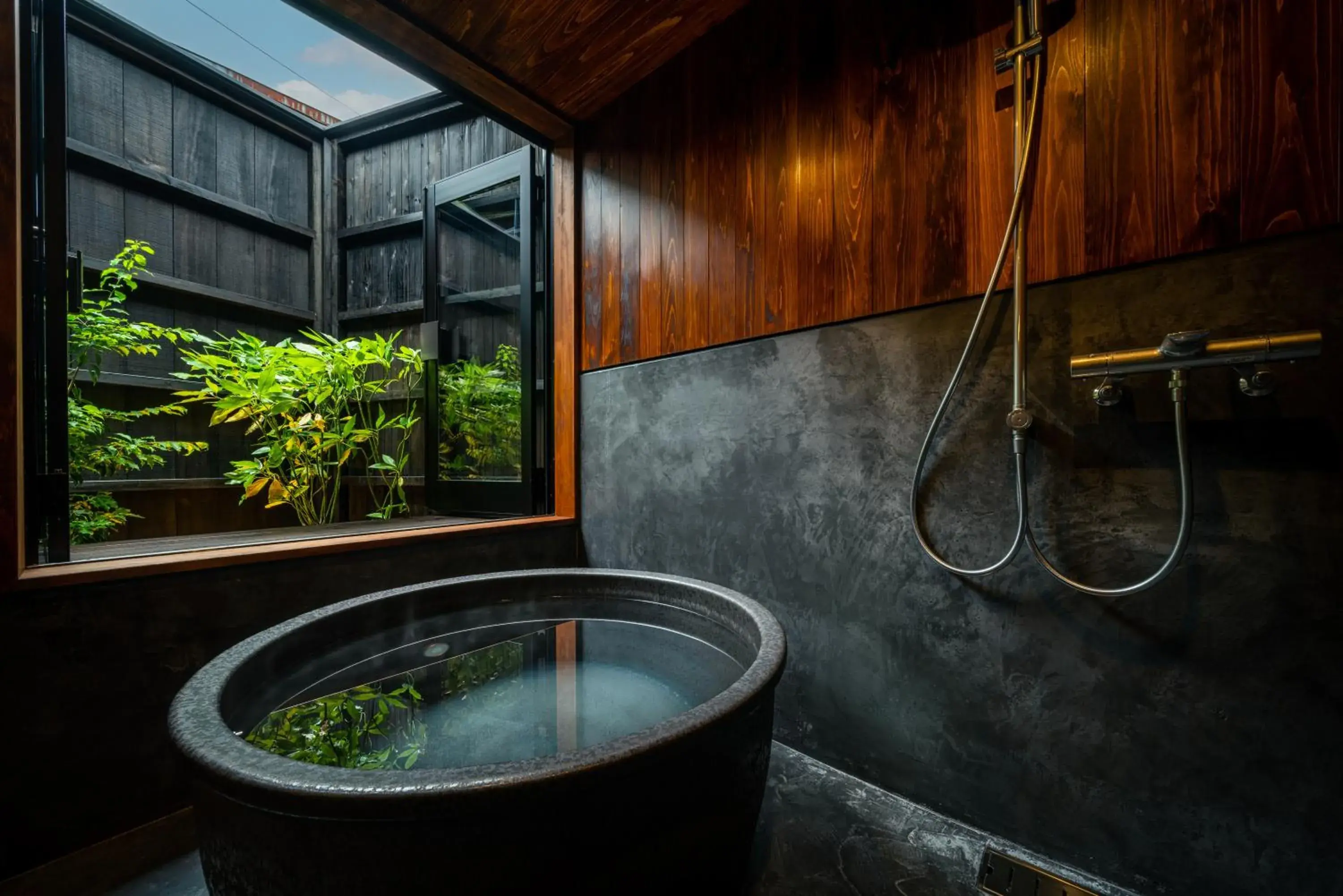 Deluxe Double Studio - single occupancy - 110 - Annex Building in BYAKU Narai Deluxe Double Studio - single occupancy - 110 - Annex Building in BYAKU Narai