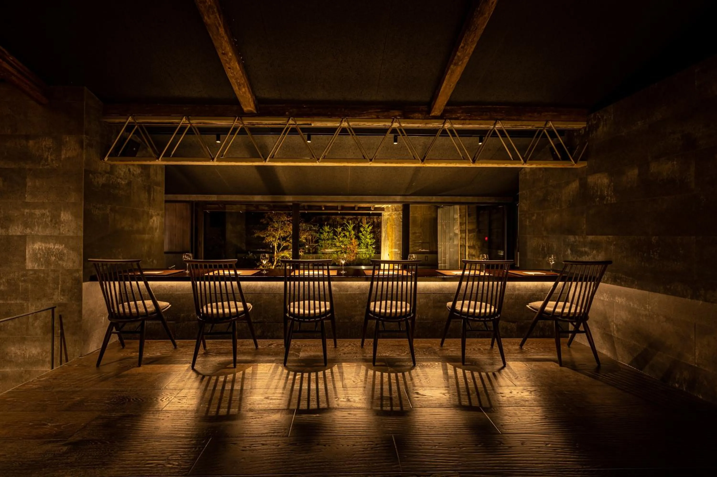 Restaurant/places to eat in BYAKU Narai