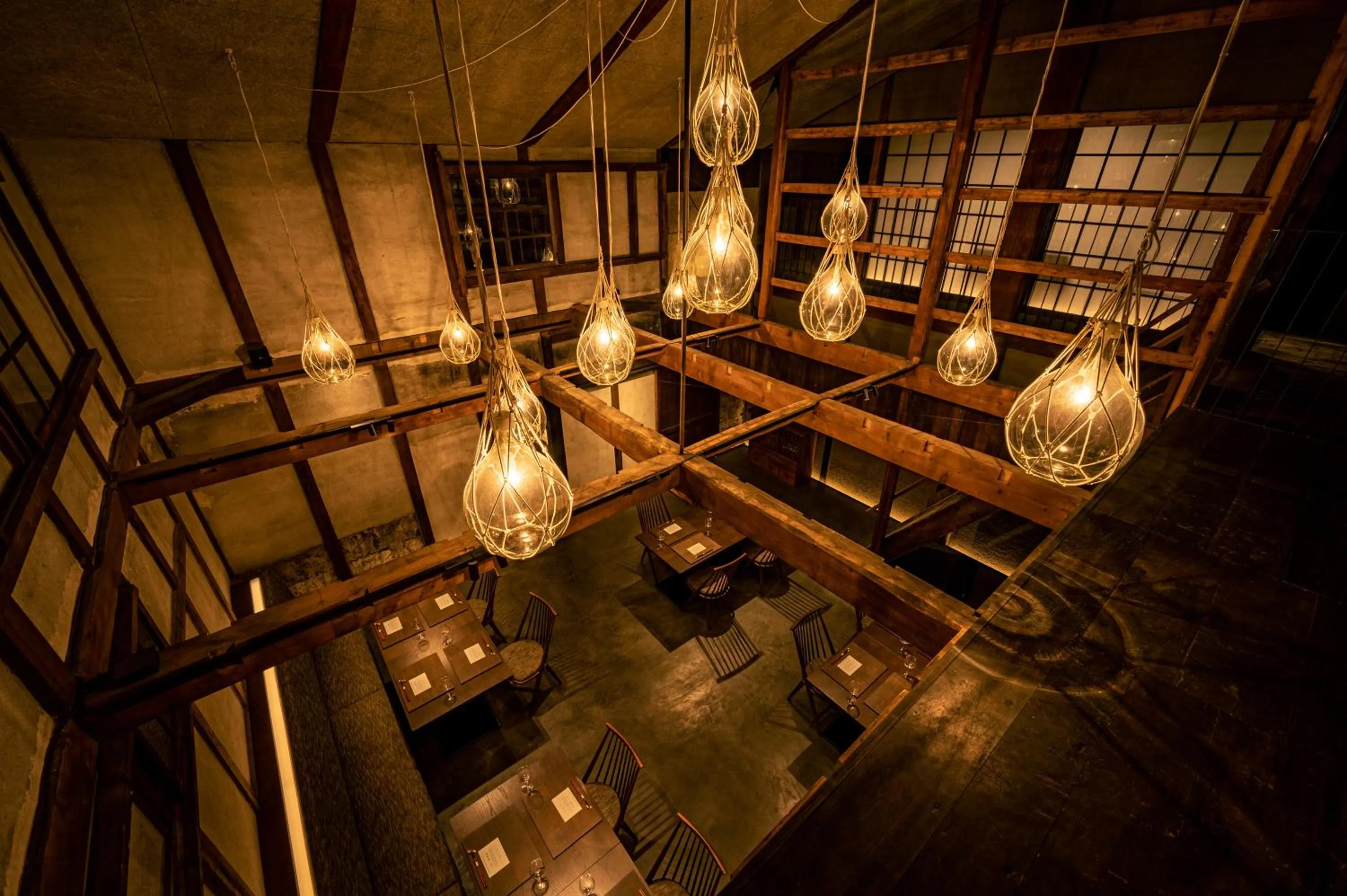 Restaurant/places to eat in BYAKU Narai