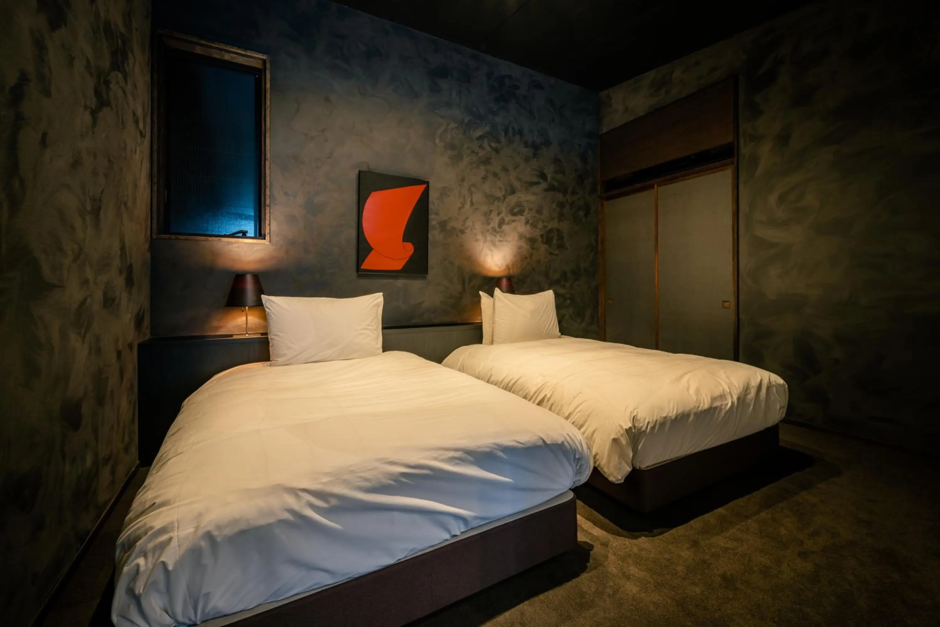 Bedroom, Bed in BYAKU Narai