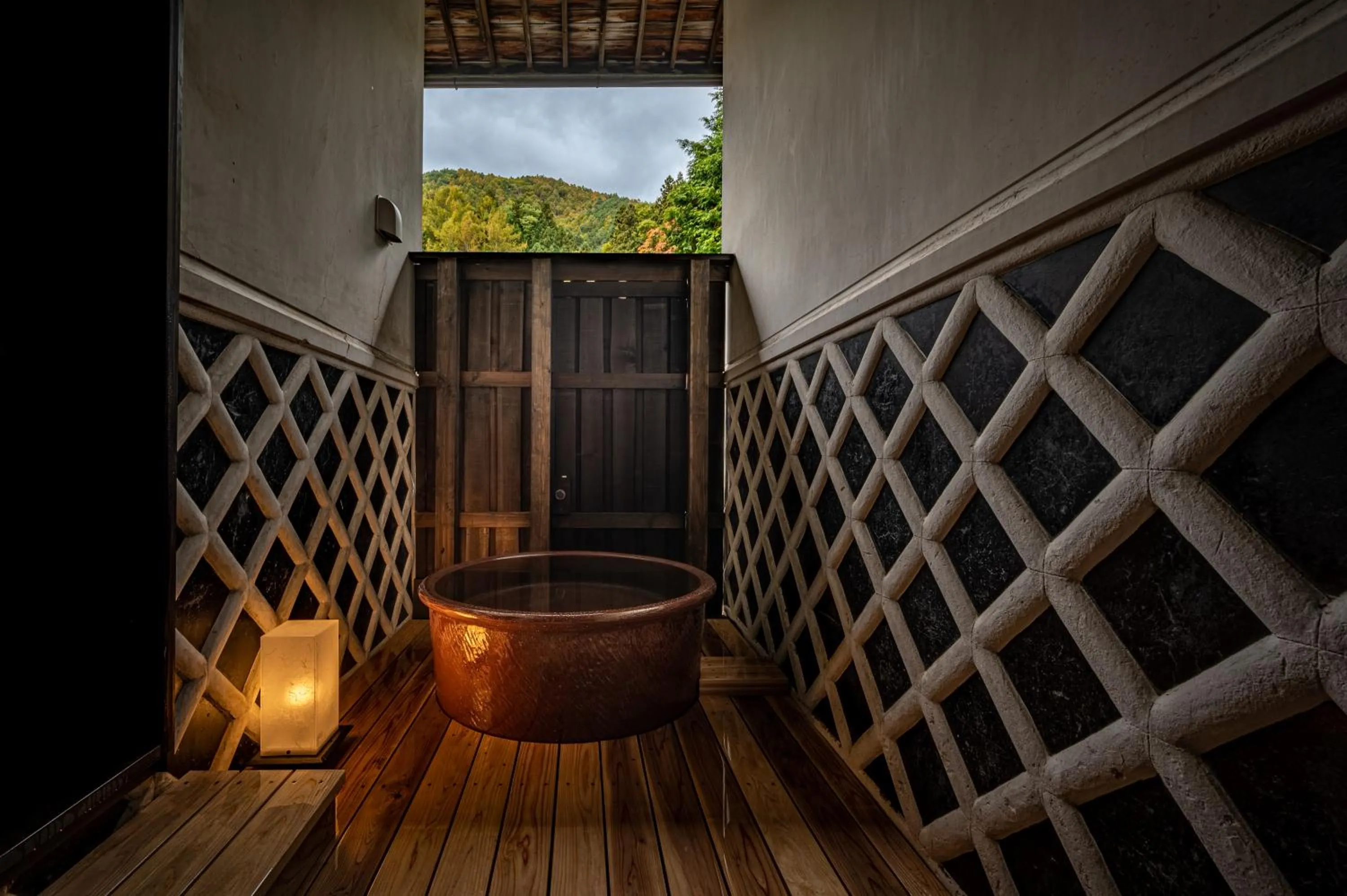 Open Air Bath in BYAKU Narai