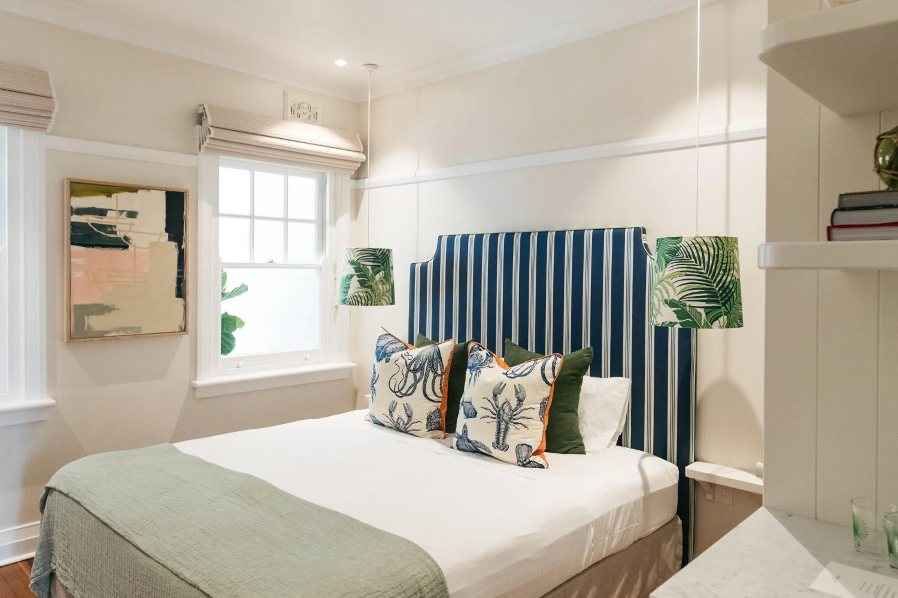 Bed in Barrenjoey House
