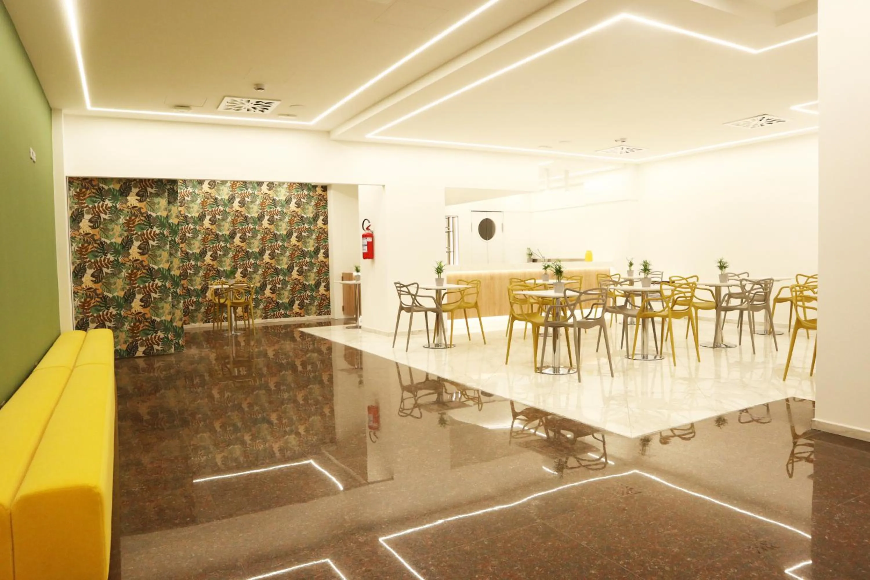 Victor Hotel