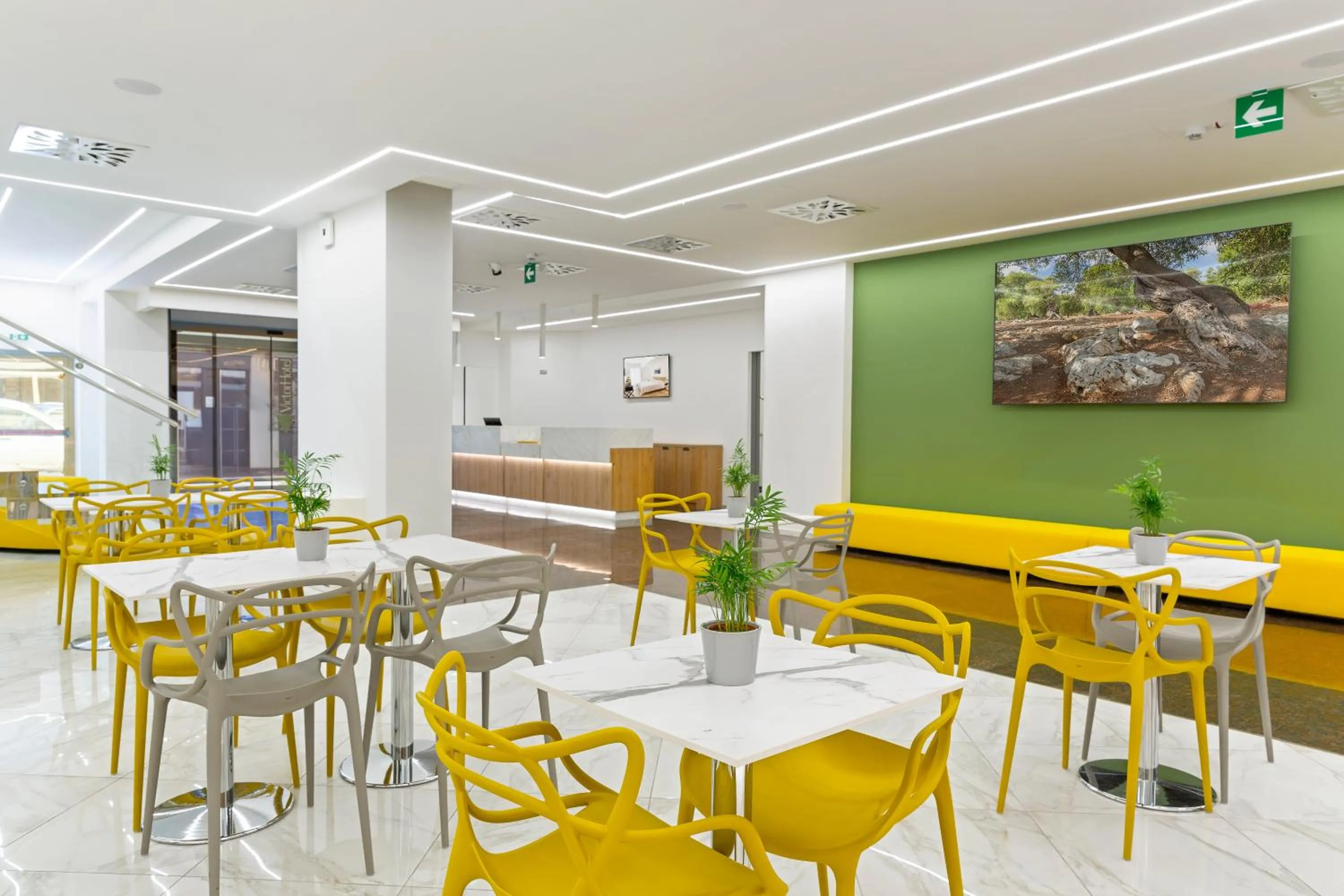 Victor Hotel