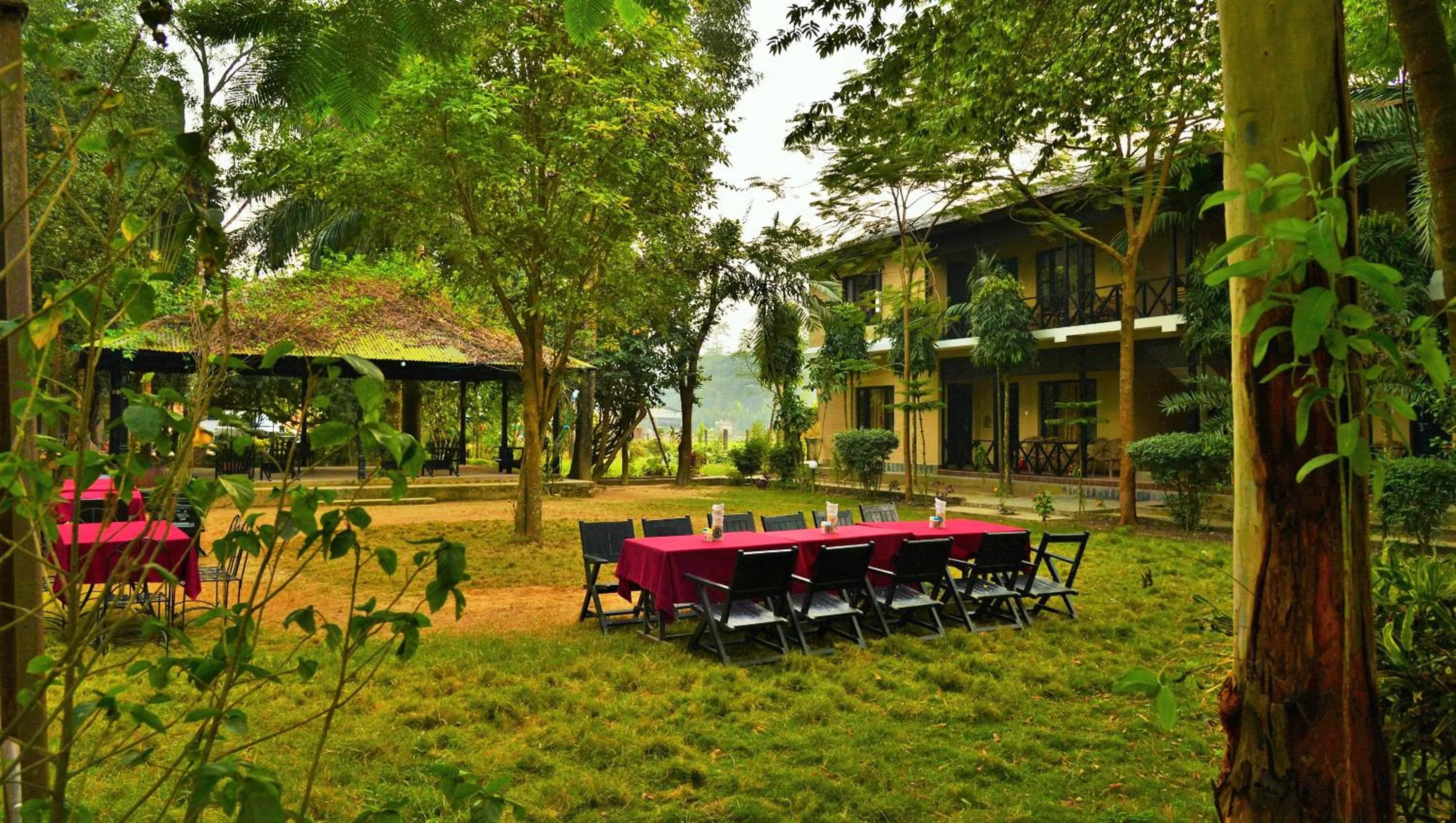 Property building in Hotel Parkside