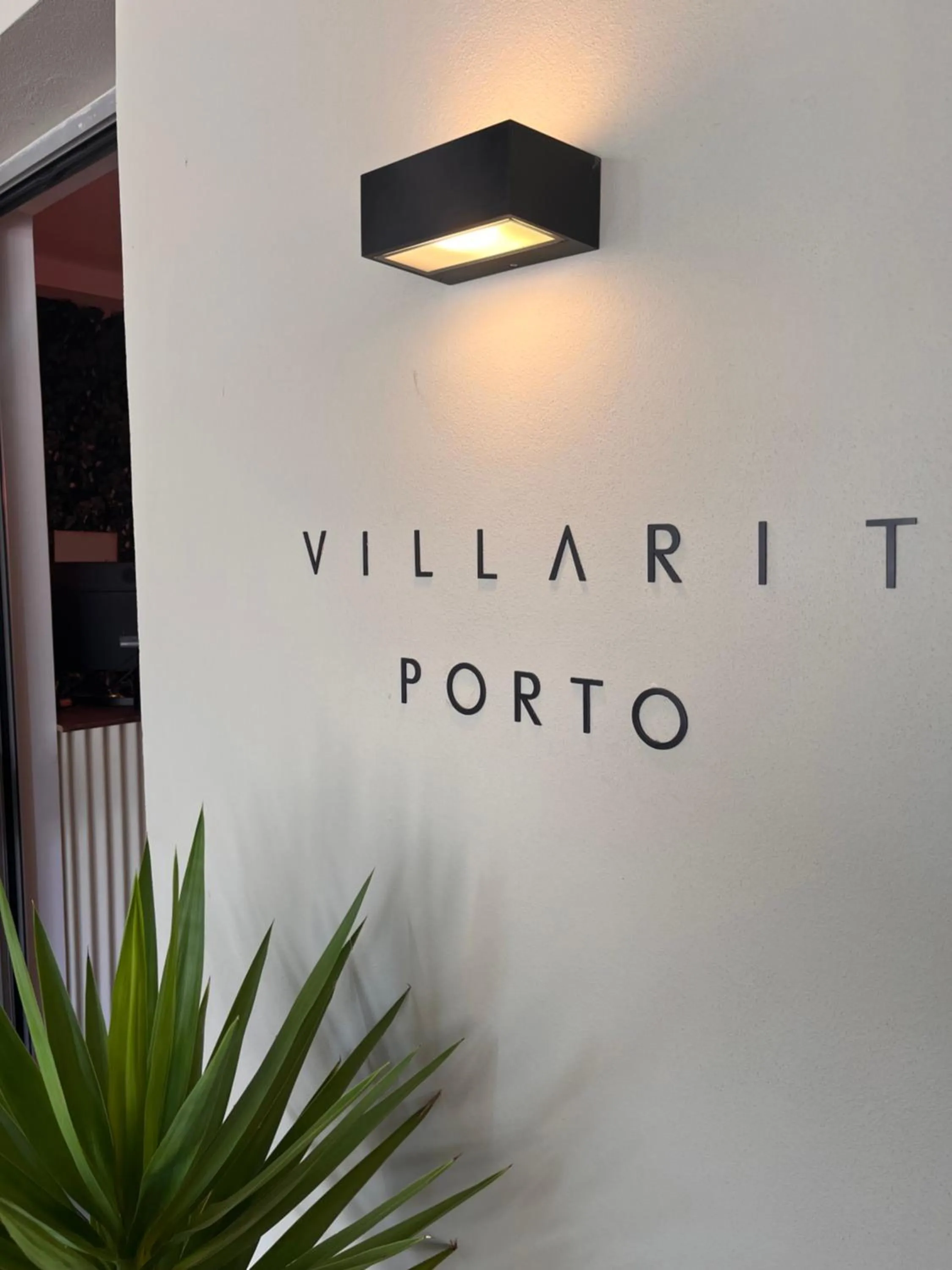 Property building in Villarit Porto