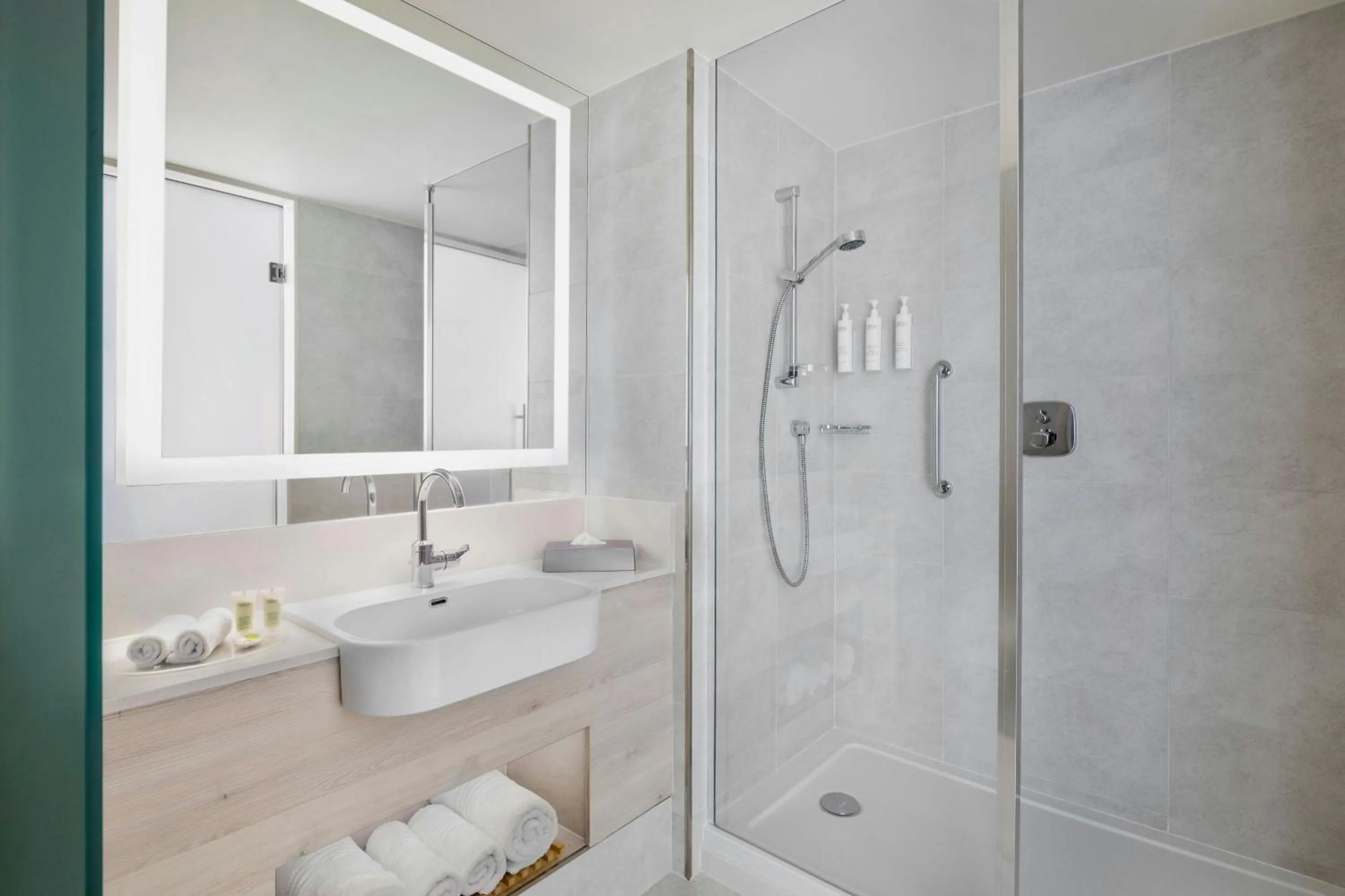 Photo of the whole room in Courtyard by Marriott Batumi