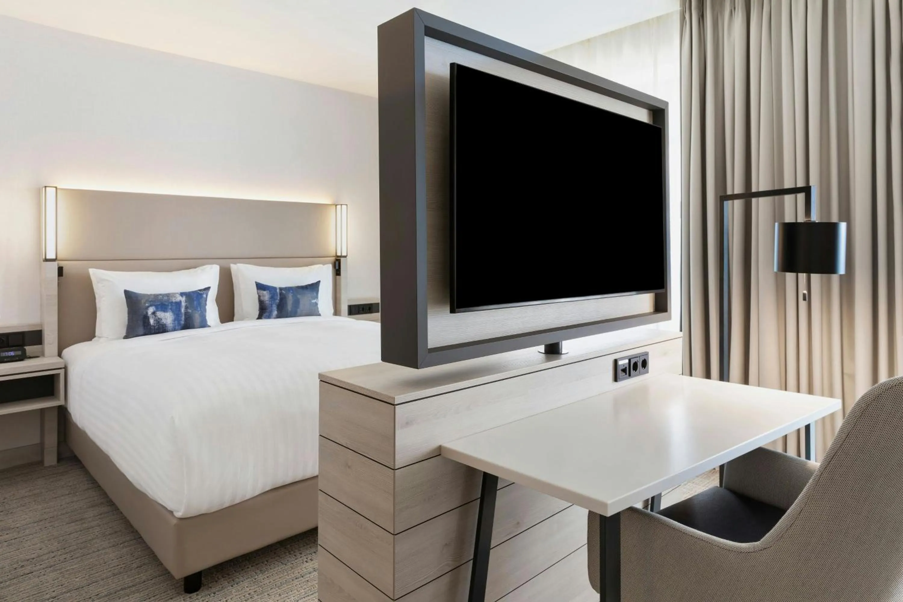 Photo of the whole room, Bed in Courtyard by Marriott Batumi