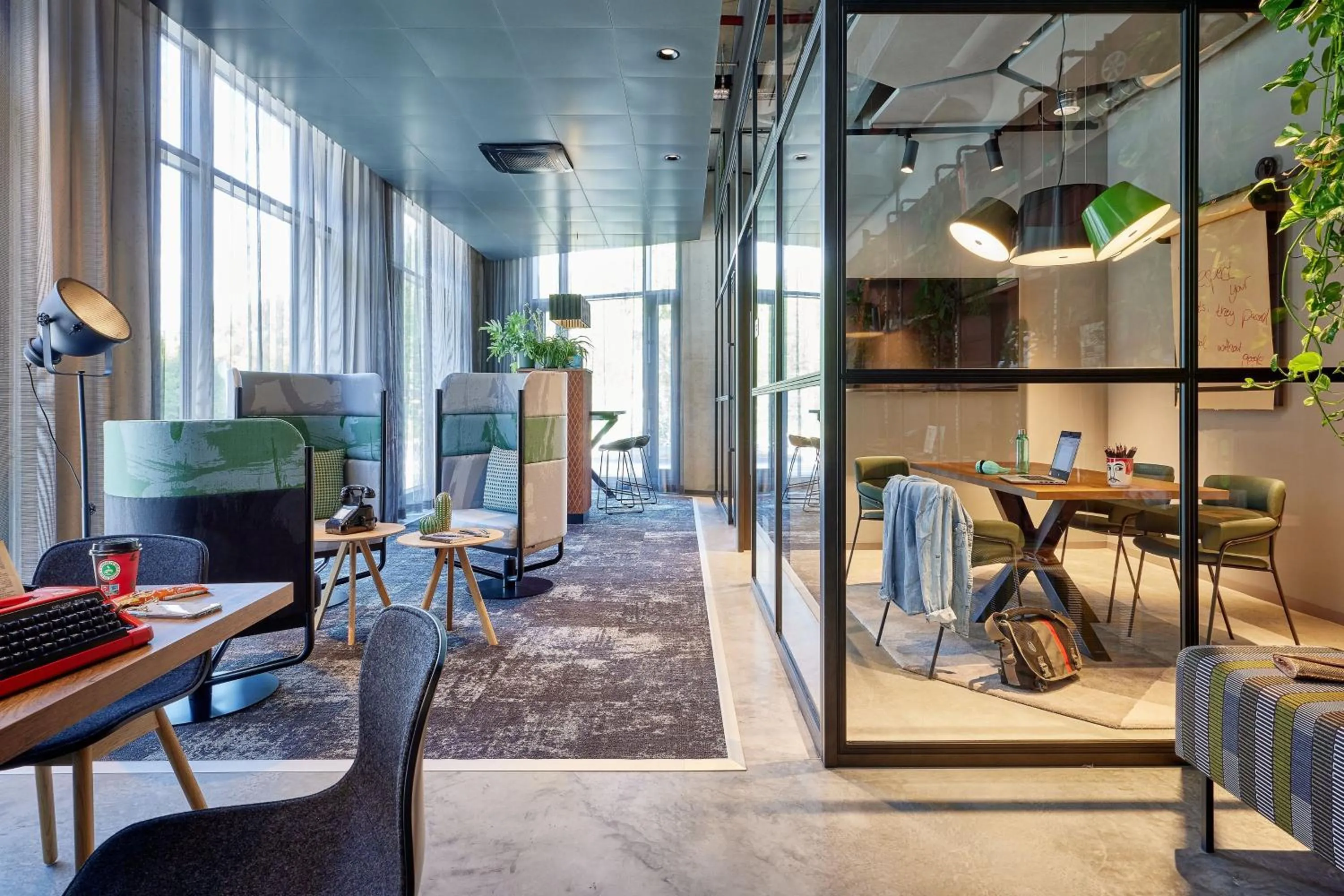 Meeting/conference room in Moxy Cologne Muelheim