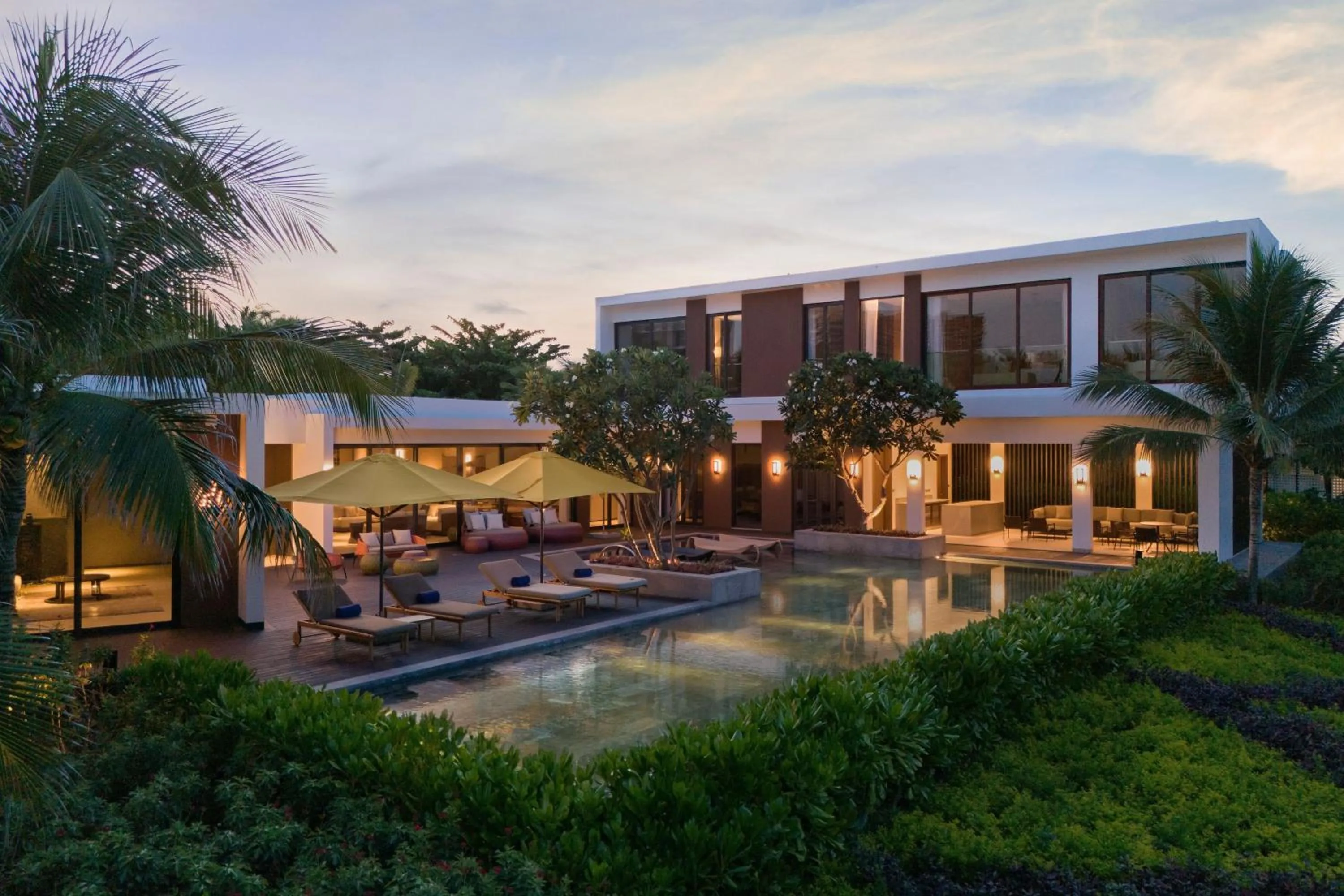 Swimming pool in The Westin Resort & Spa Cam Ranh