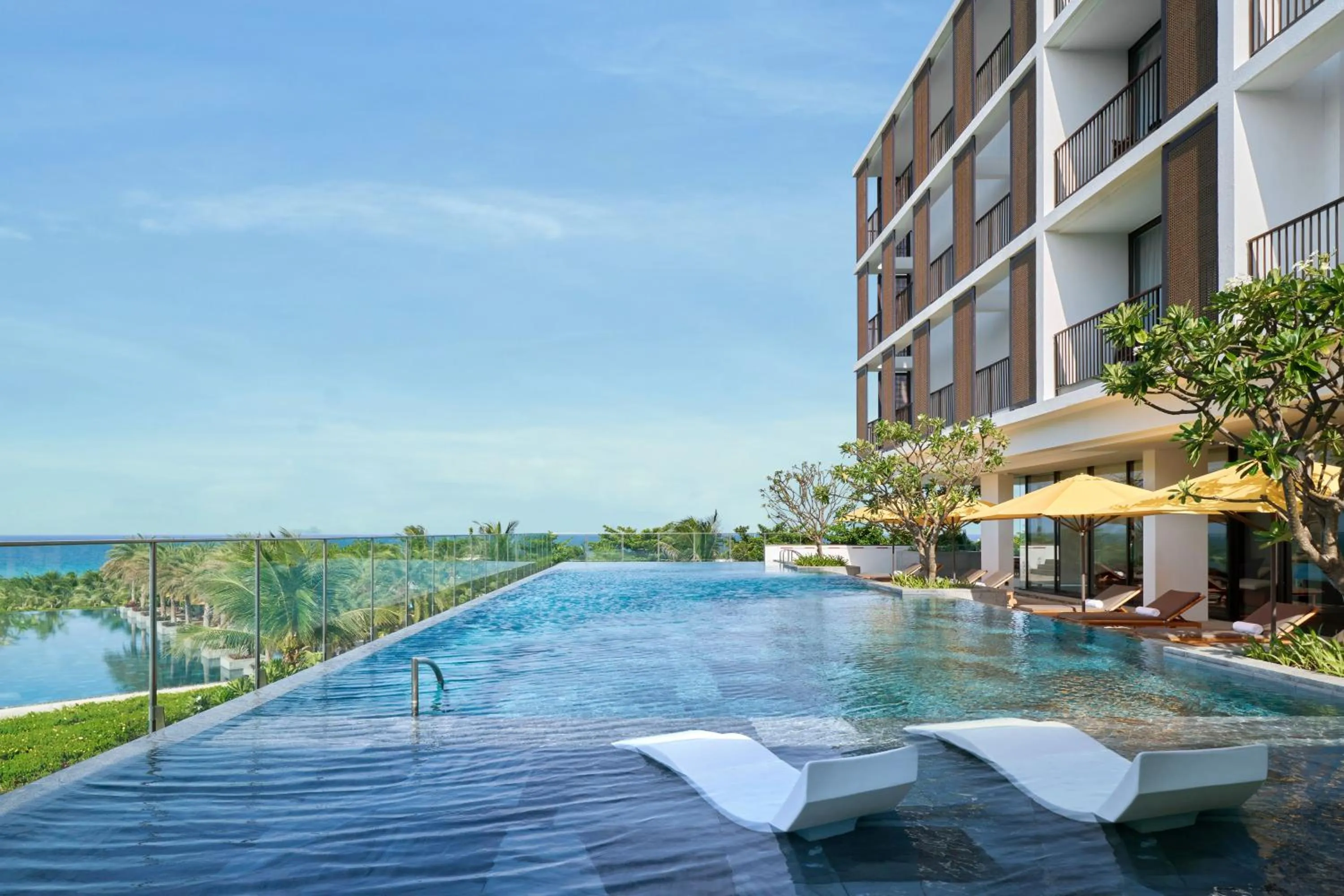 Swimming pool in The Westin Resort & Spa Cam Ranh