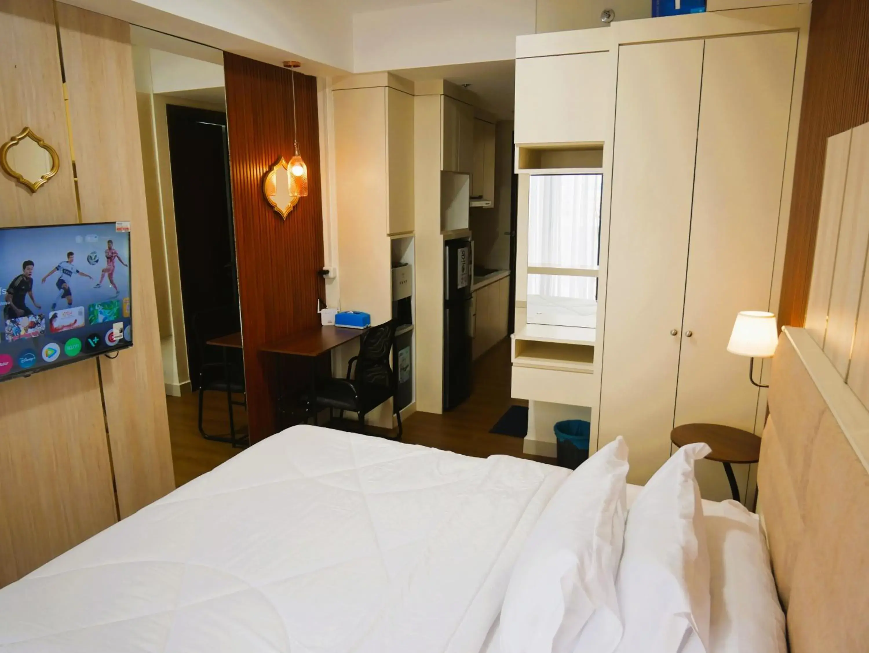 Standard Studio in Meisterstadt Pollux Habibie Standard Studio in Meisterstadt Pollux Habibie