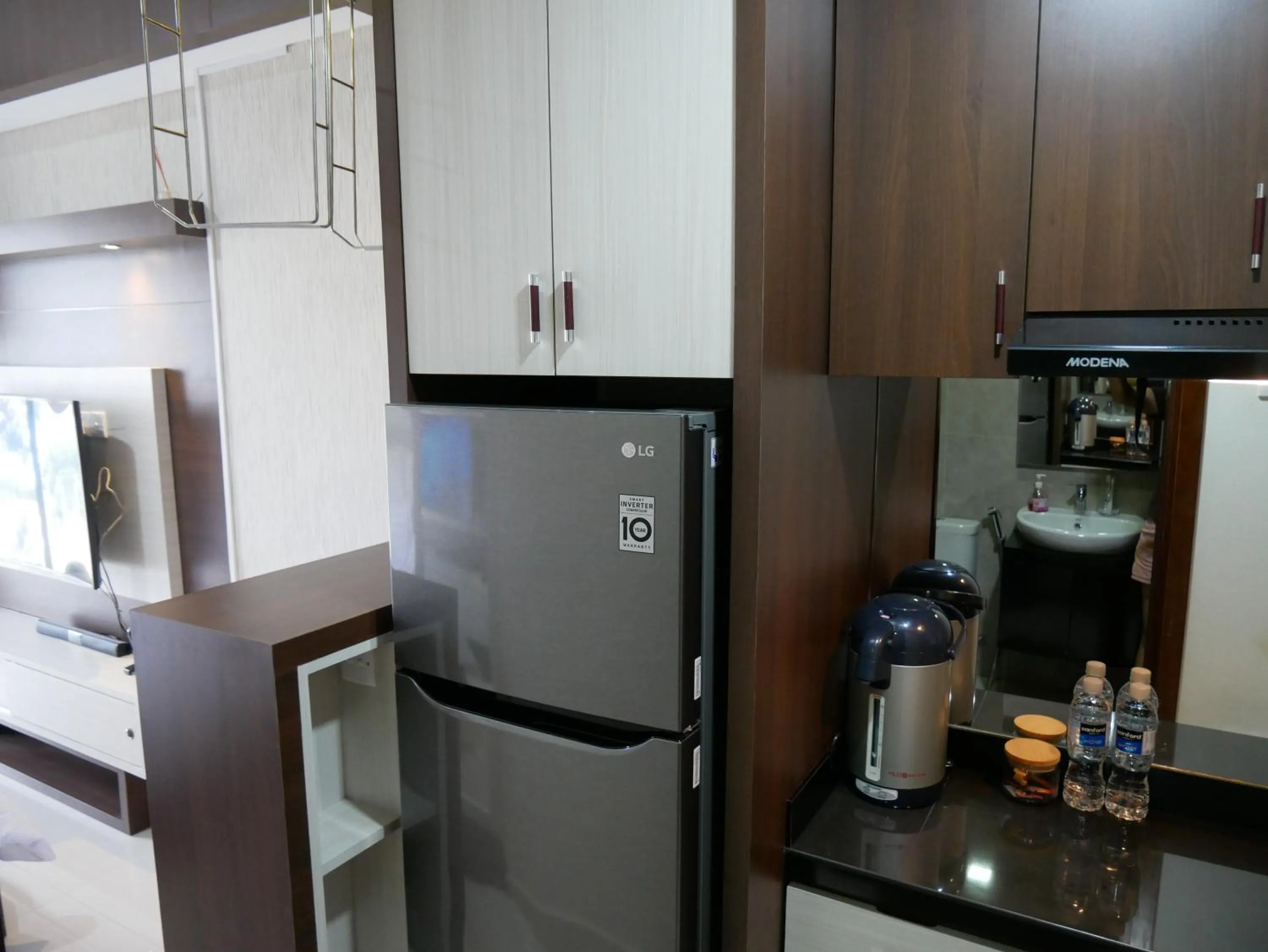 Kitchen or kitchenette in Meisterstadt Pollux Habibie