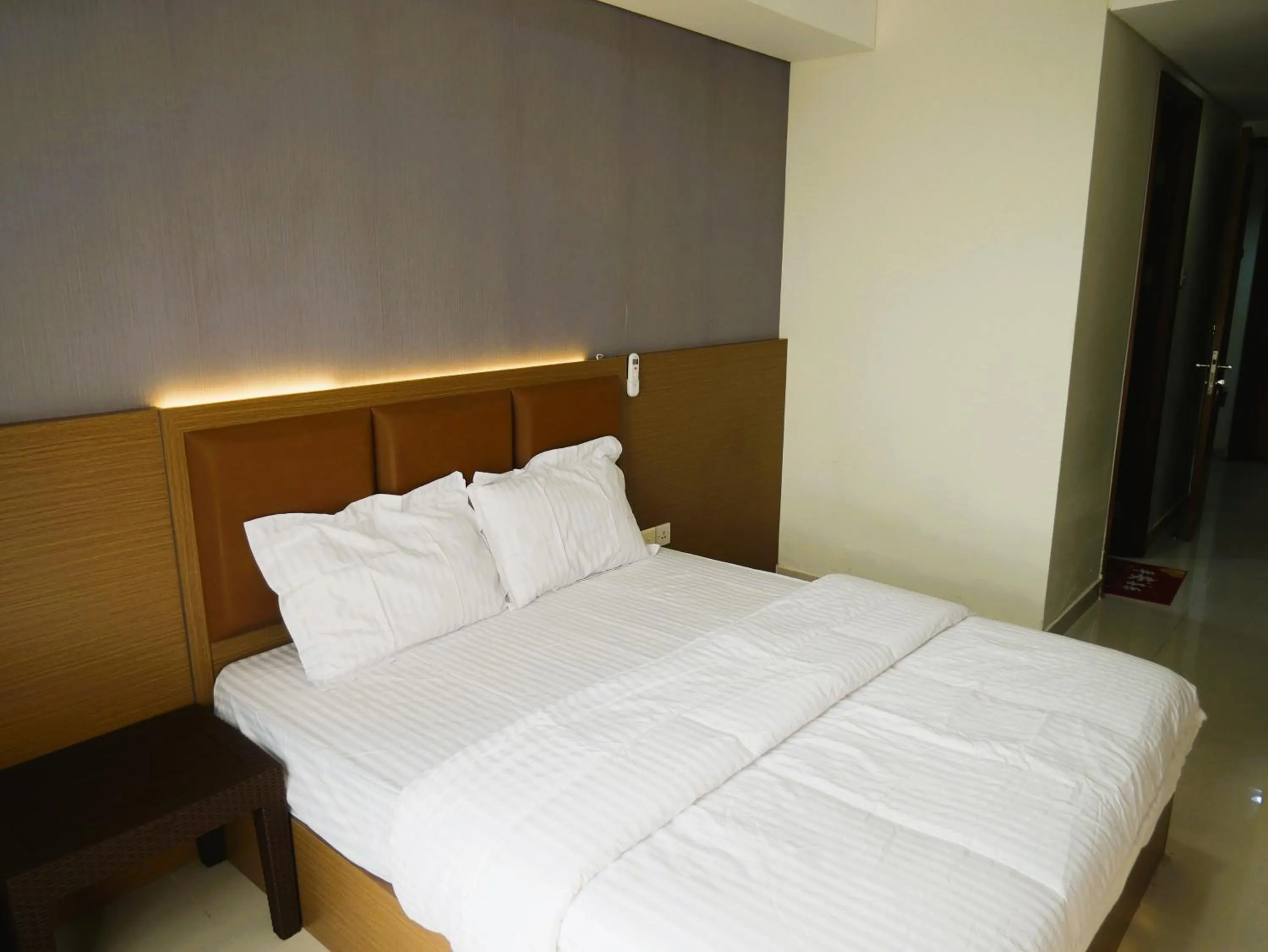 Bed in Meisterstadt Pollux Habibie