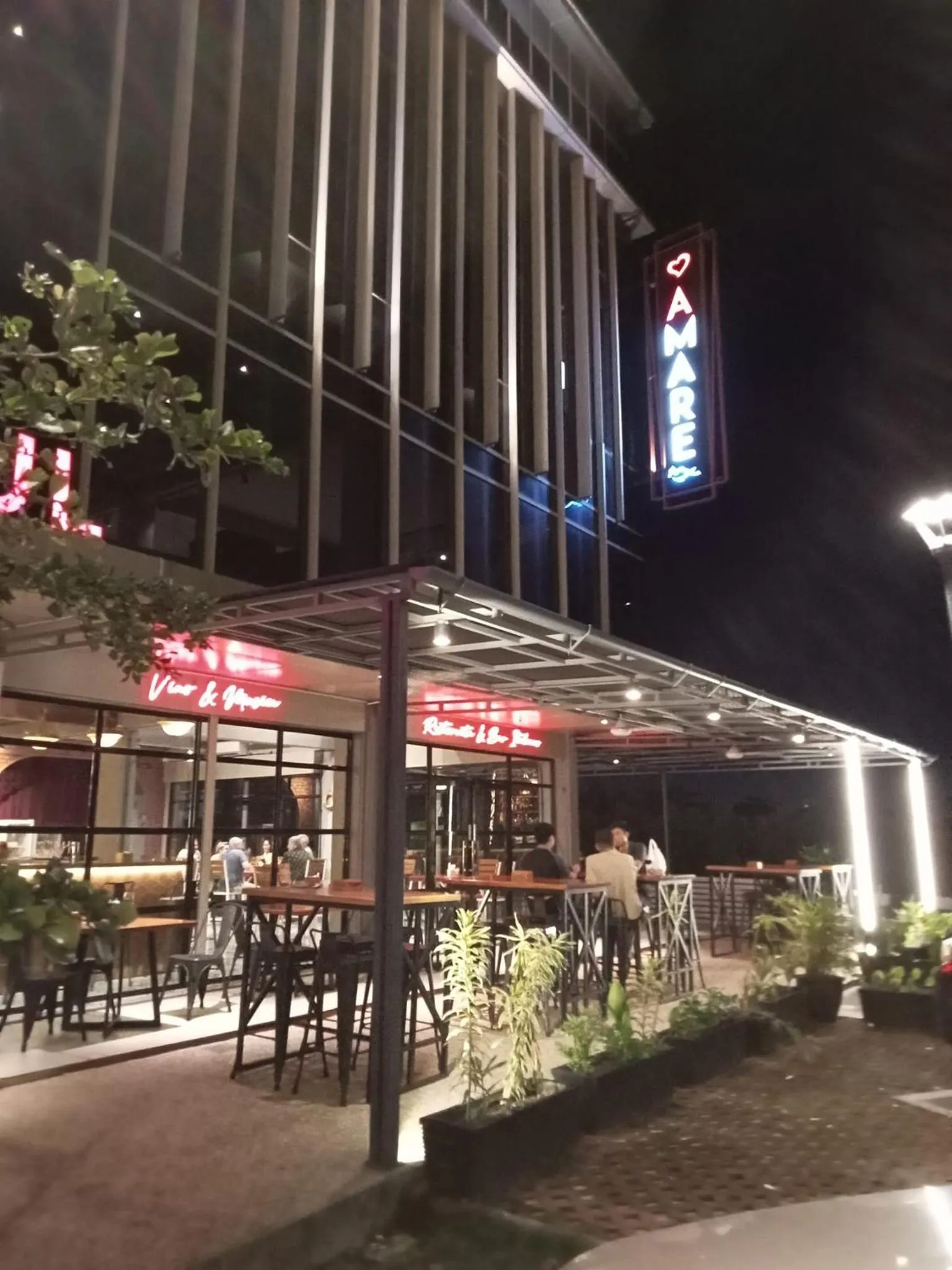 Restaurant/places to eat in Meisterstadt Pollux Habibie