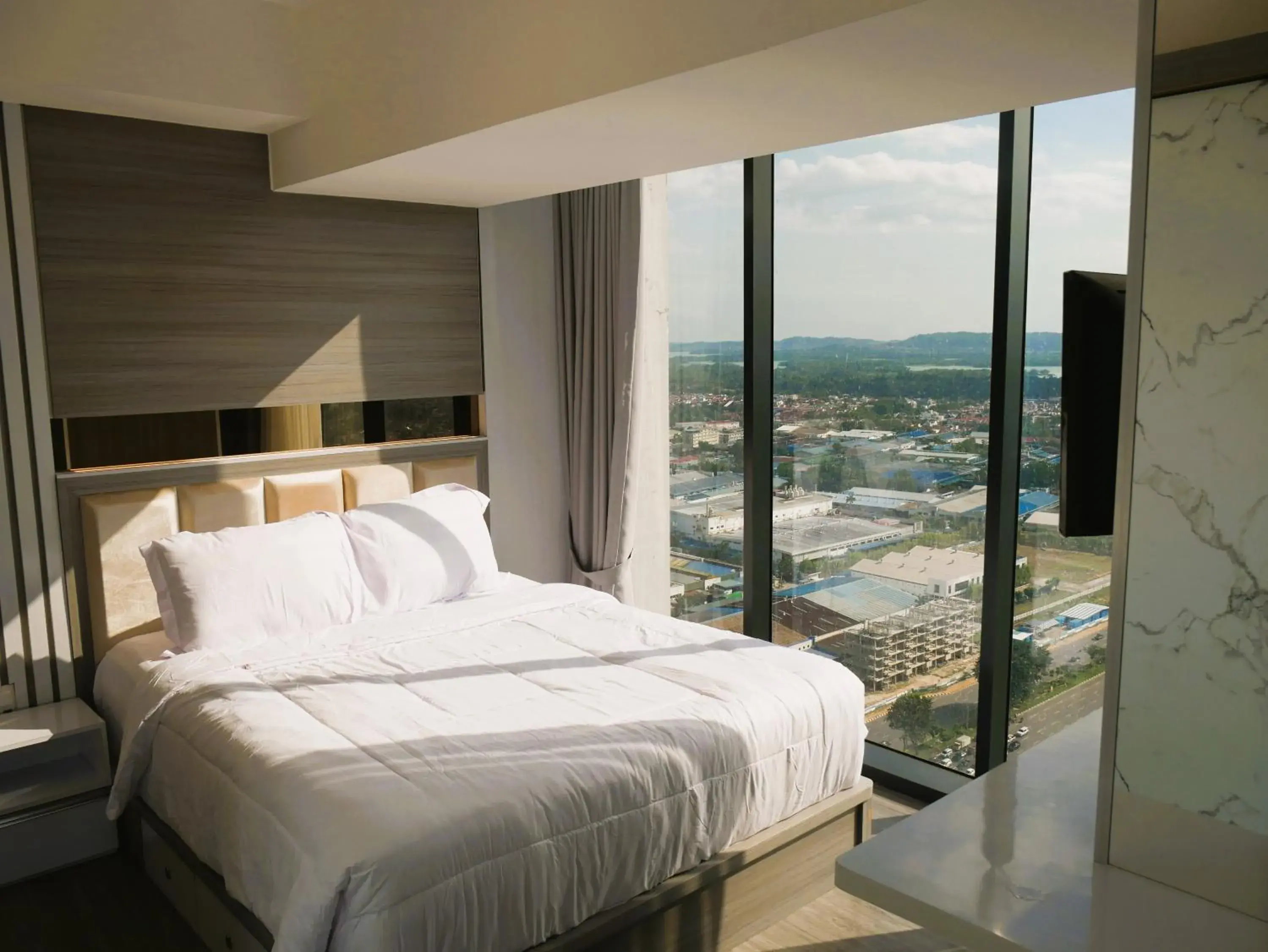 Two-Bedroom Apartment with City View in Meisterstadt Pollux Habibie Two-Bedroom Apartment with City View in Meisterstadt Pollux Habibie