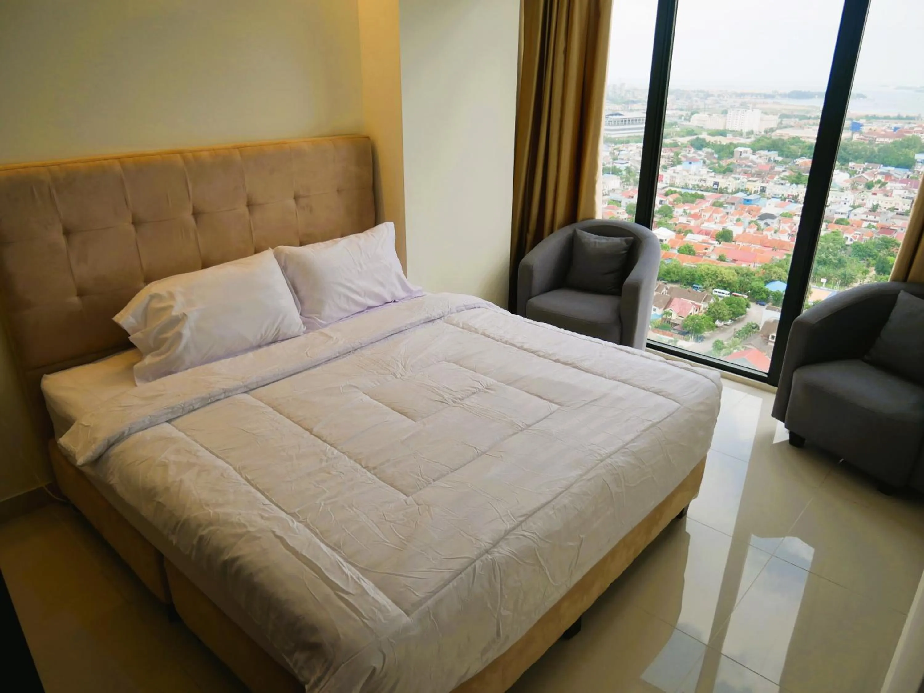 Bedroom, Bed in Meisterstadt Pollux Habibie