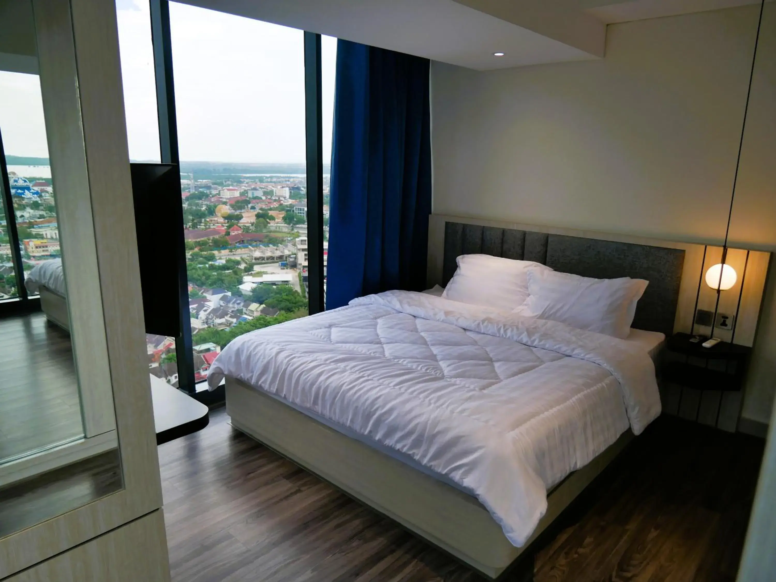 Meisterstadt Pollux Habibie Meisterstadt Pollux Habibie