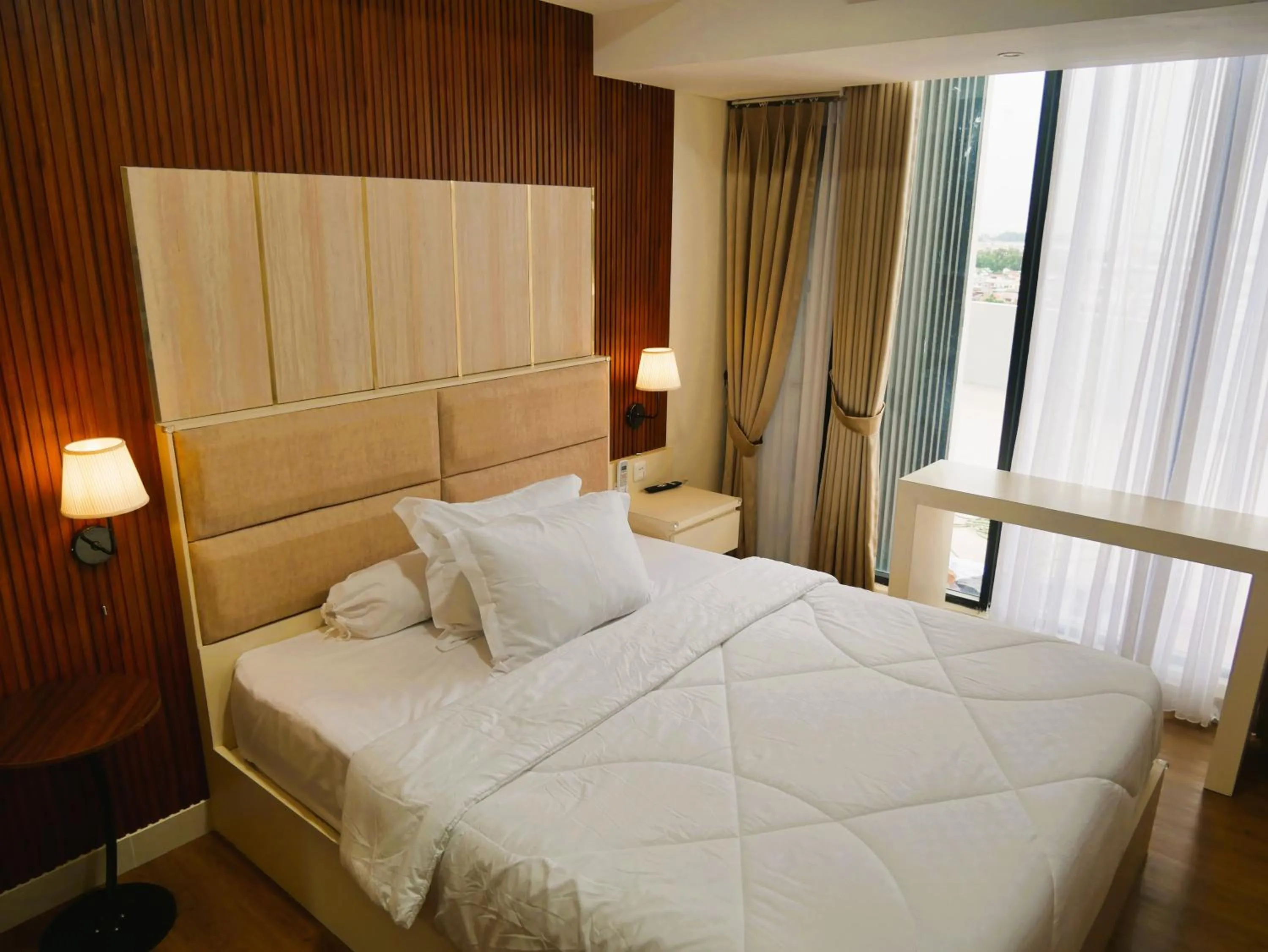 Bedroom, Bed in Meisterstadt Pollux Habibie