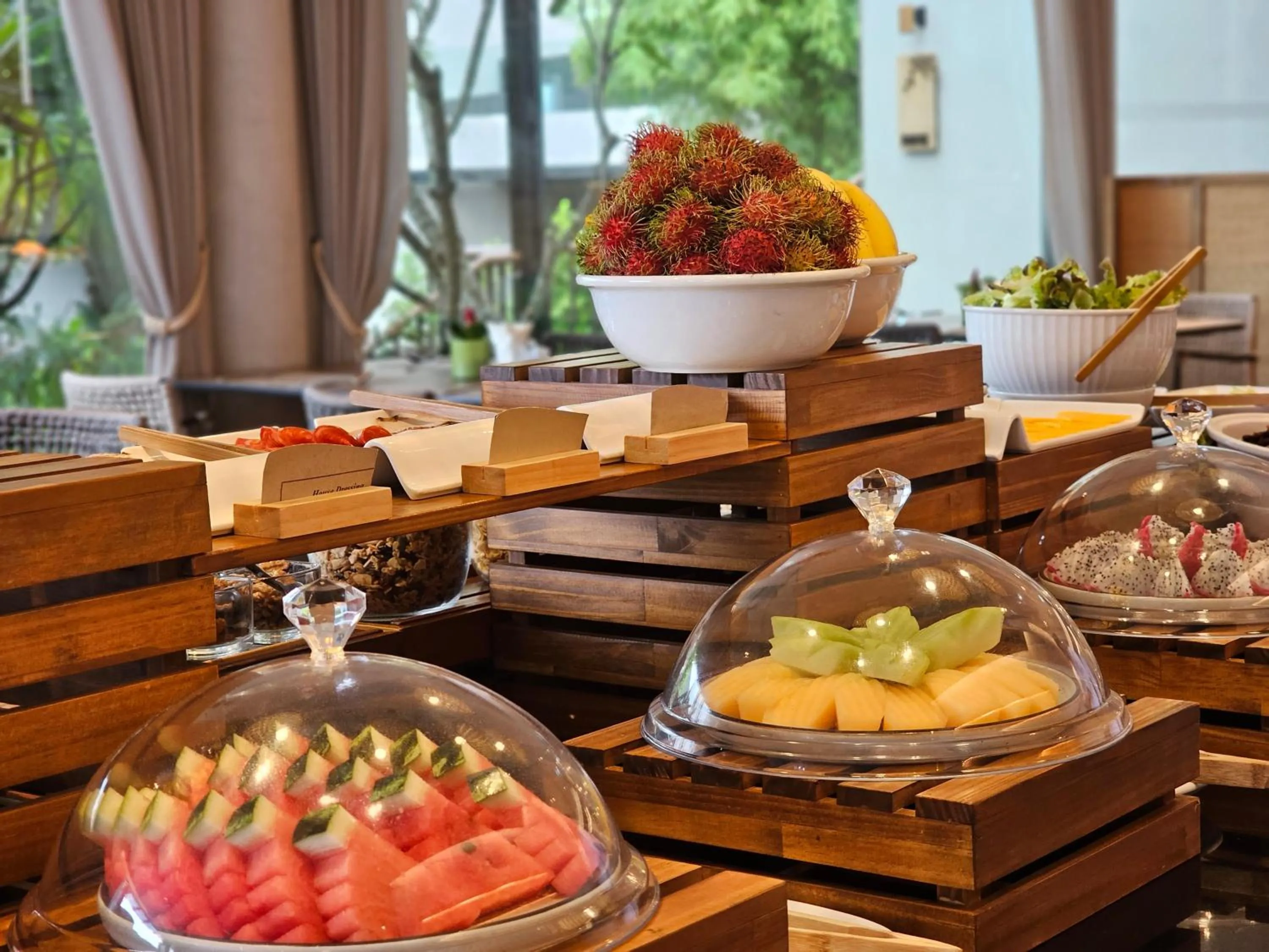 Food and drinks in Noku Phuket