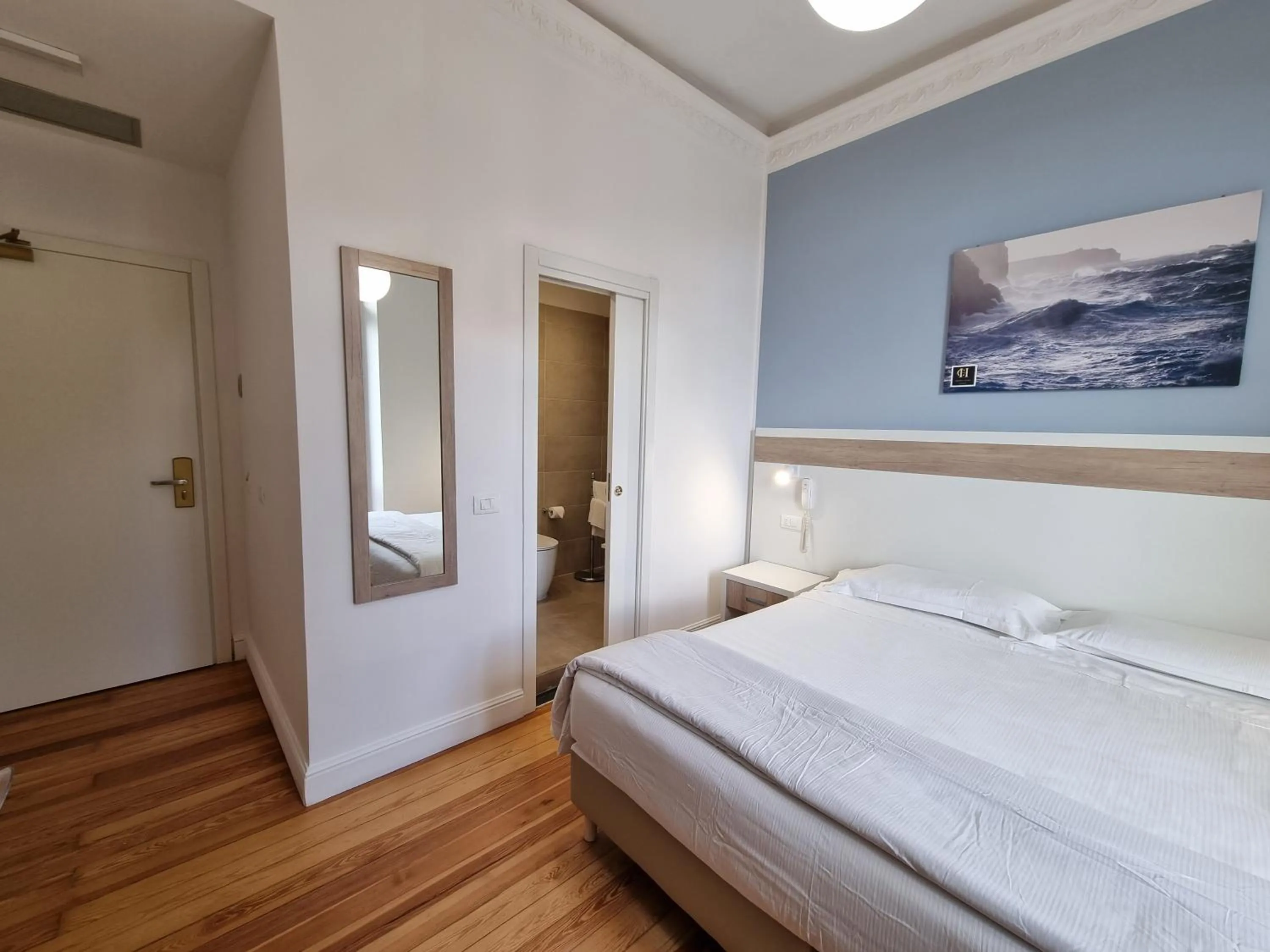 Bedroom, Bed in Hotel Canali - Le Cinque Terre