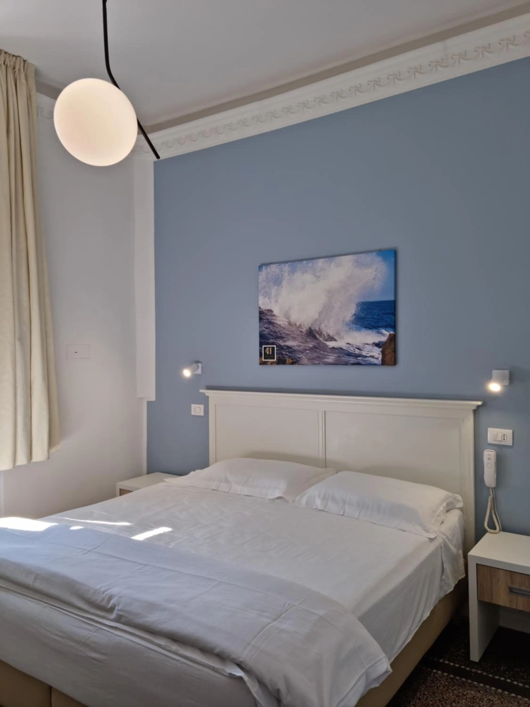 Bedroom, Bed in Hotel Canali - Le Cinque Terre