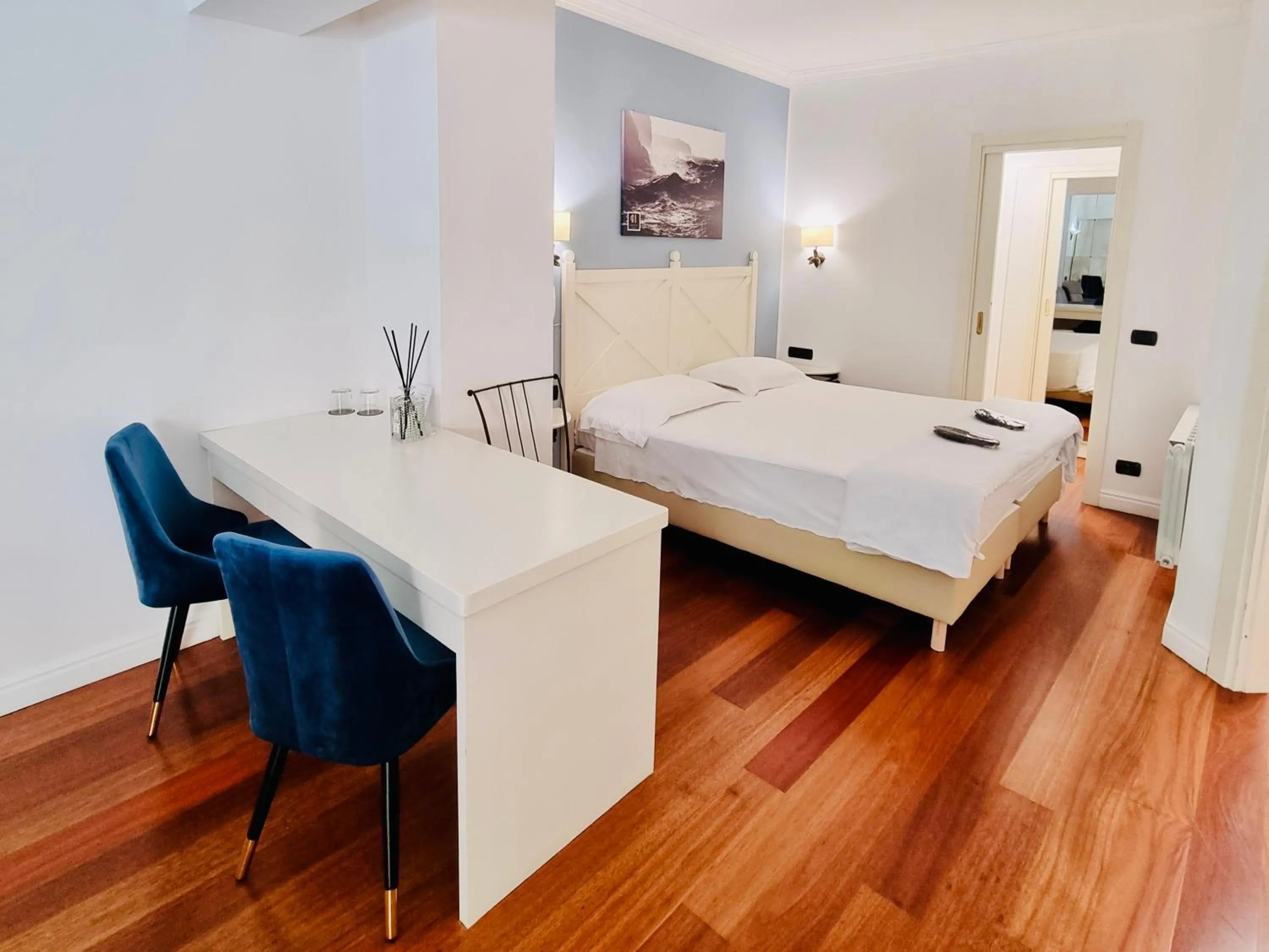 Bedroom, Bed in Hotel Canali - Le Cinque Terre