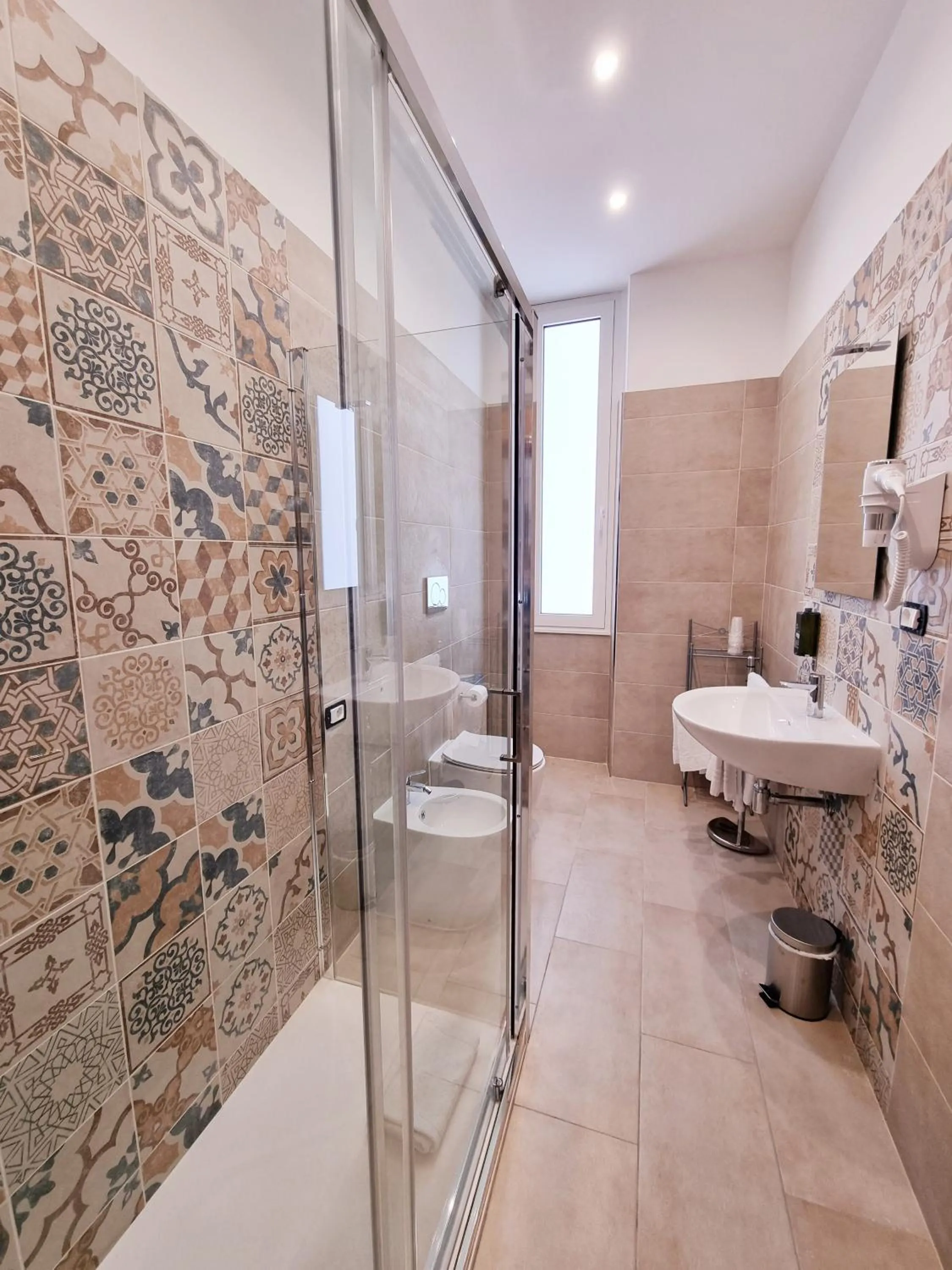 Bathroom in Hotel Canali - Le Cinque Terre